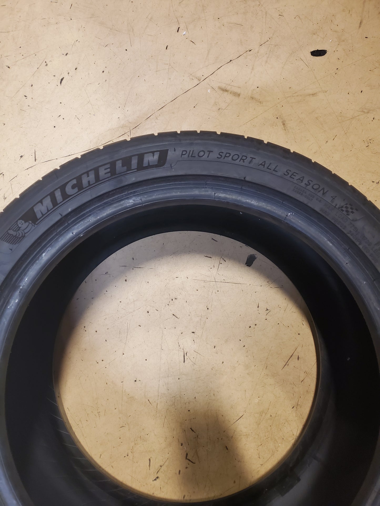 MICHELIN PILOT SPORT ALL SEASON 4 BSW P 255 40 18 99Y XL UHP TIRE 20547