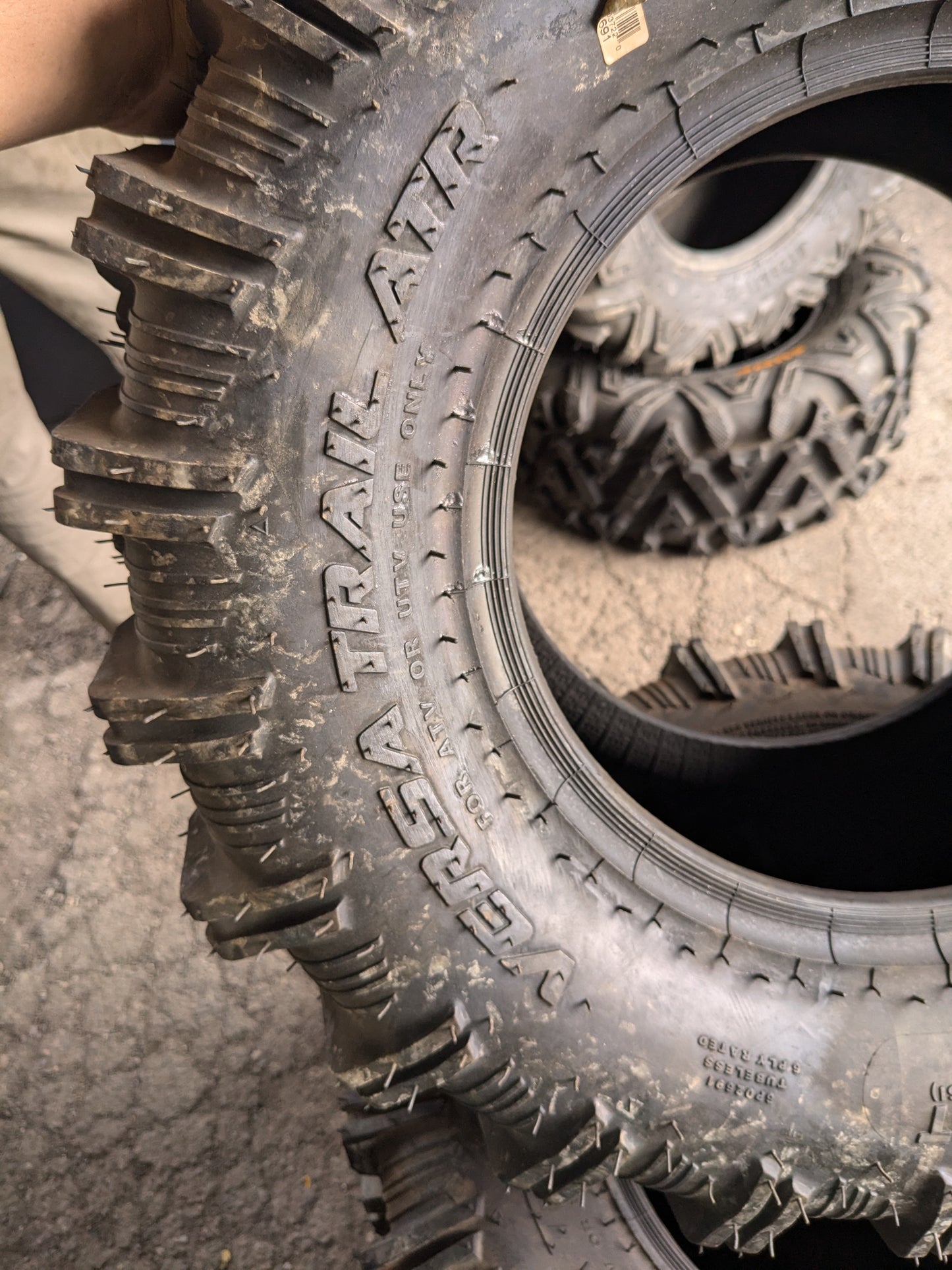 CARLISLE / CARLSTAR VERSA TRAIL ATR BSW AT 27 11 12 62N ATV/UTV TIRE 6P02691