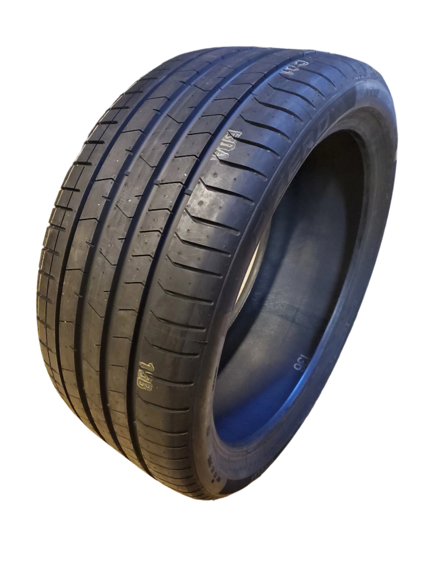 2 PIRELLI P ZERO PZ4 LUXURY MOE BSW P 255 35 19 96Y XL RUNFLAT UHP TIRE 2908300
