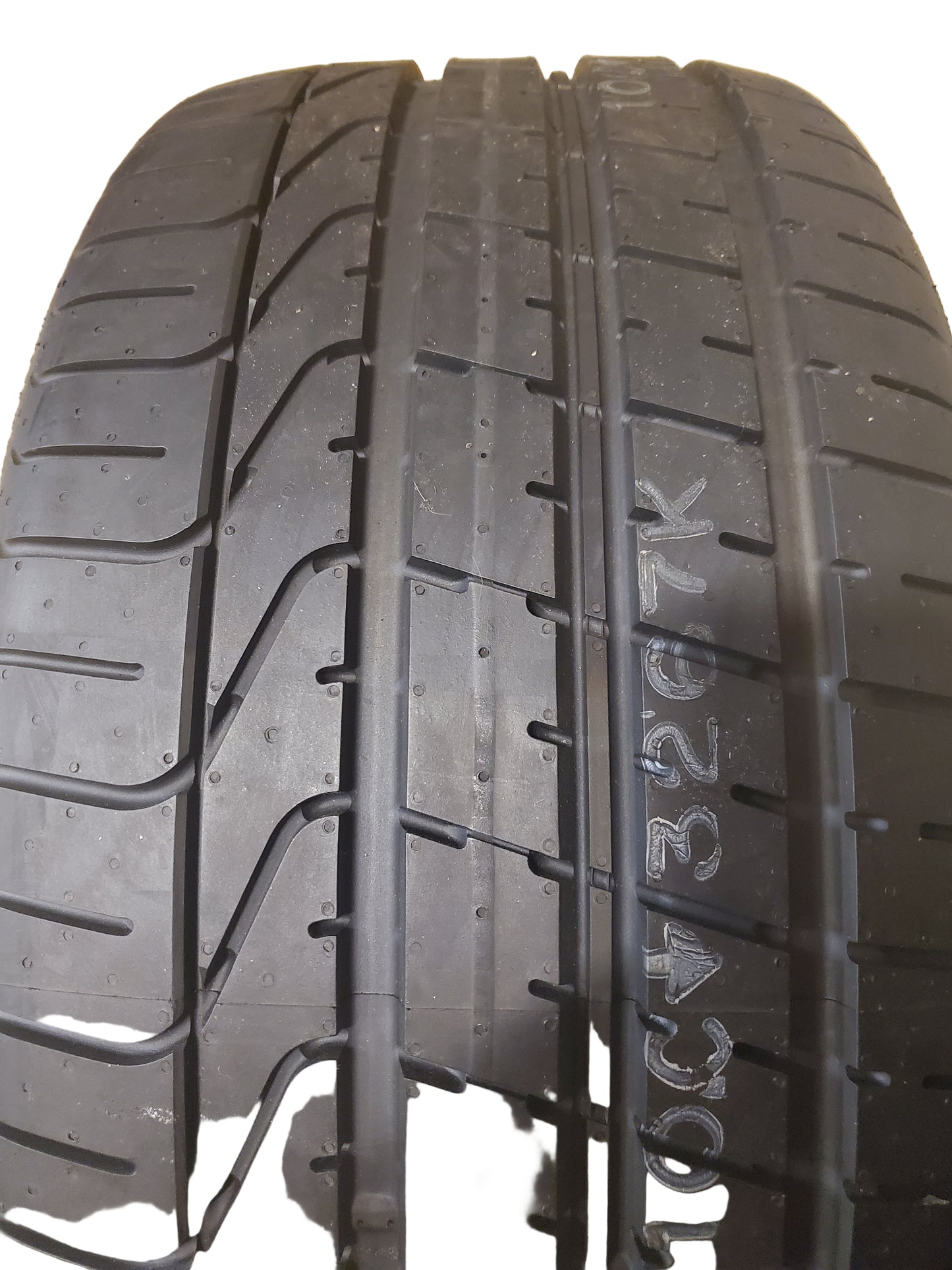 PIRELLI P ZERO MGT BSW P 275 40 19 101Y UHP TIRE 3526700