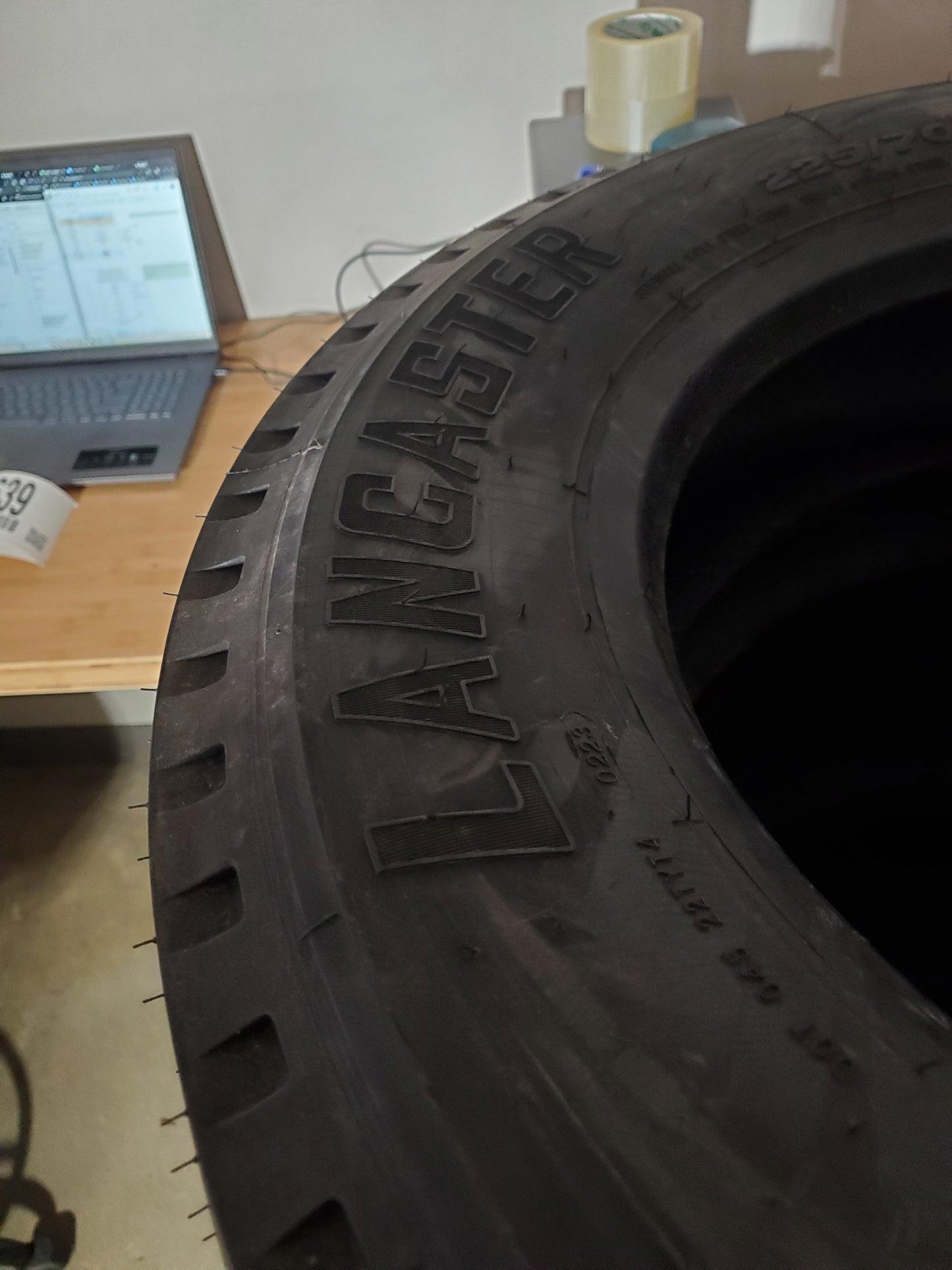 LANCASTER LB100 BSW LT 225 70 19.5 128/126M 14PLY COMMERCIAL TIRE LAN0029