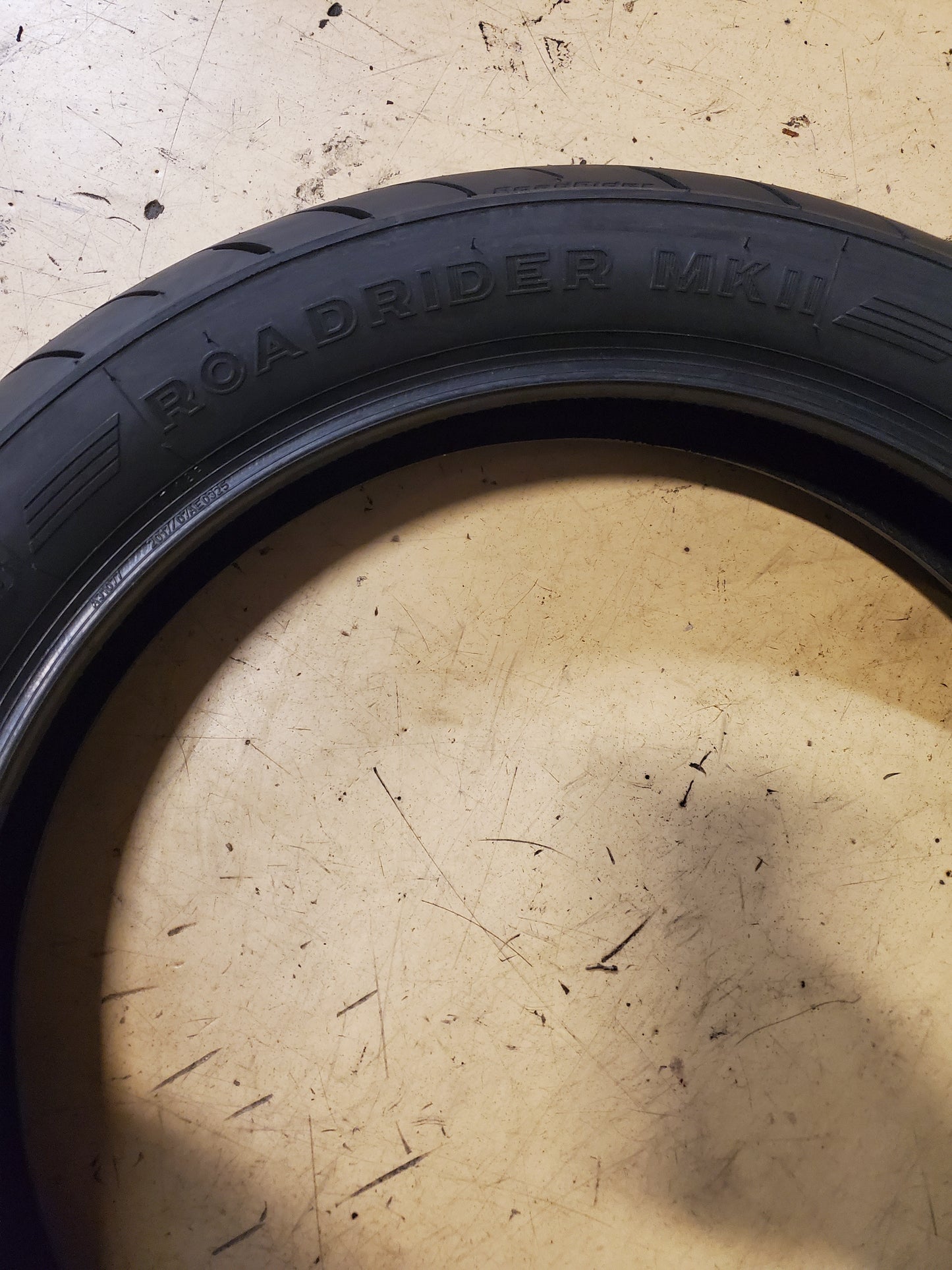 AVON ROADRIDER MKII BSW 120 80 17 61V FRONT MOTORCYCLE TIRE 638329