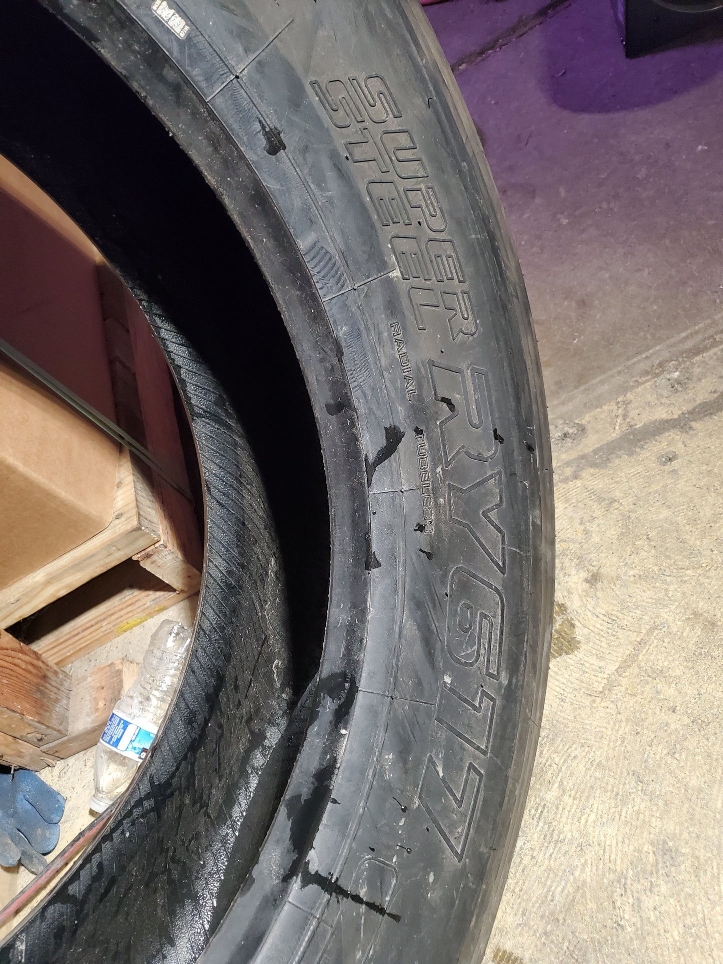 NOS YOKOHAMA SSRY 617 BSW LT 285 75 24.5 14PLY STEER TIRE 120161703