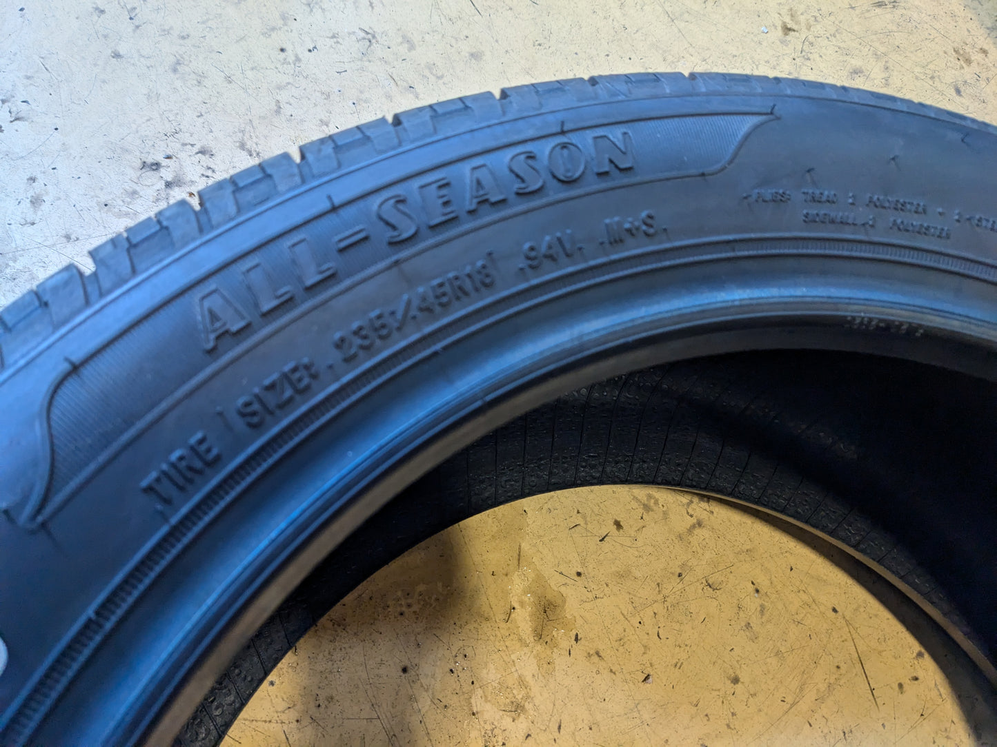 GOODYEAR RELIANT A/S BSW P 235 45 18 94V ALL SEASON TIRE 682048597