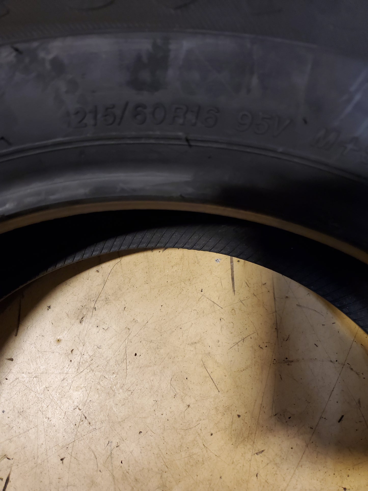 FIRESTONE ALL SEASON BSW P 215 60 16 95V TIRE 013747
