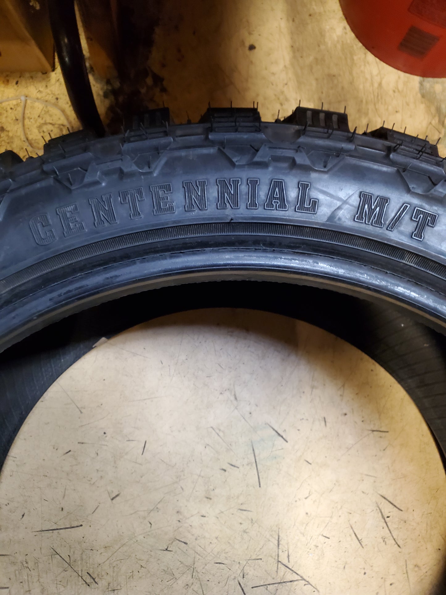 CENTENNIAL DIRT COMMANDER M/T LT 33 12.50 22 114Q 12PLY MUD TIRE TCD2233125F