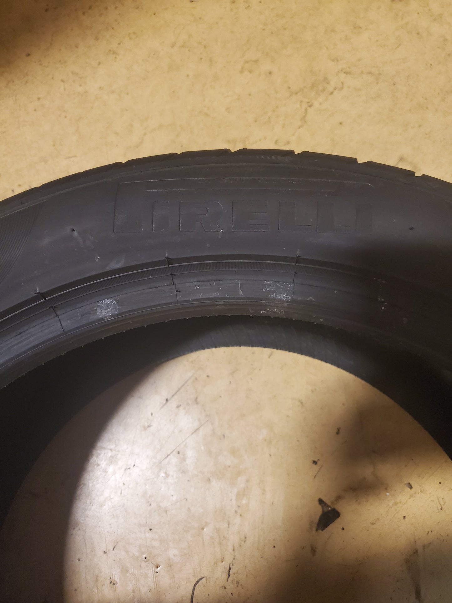PIRELLI P ZERO MGT BSW P 275 40 19 101Y UHP TIRE 3526700