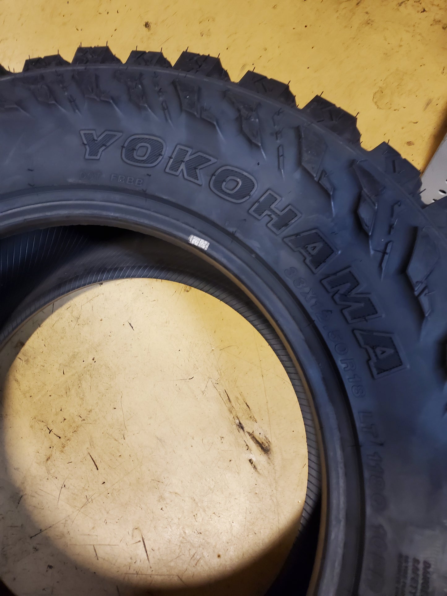 YOKOHAMA GEOLANDAR BSW LT 33 12.5 18 118Q 10PLY MUD TIRE 110133327