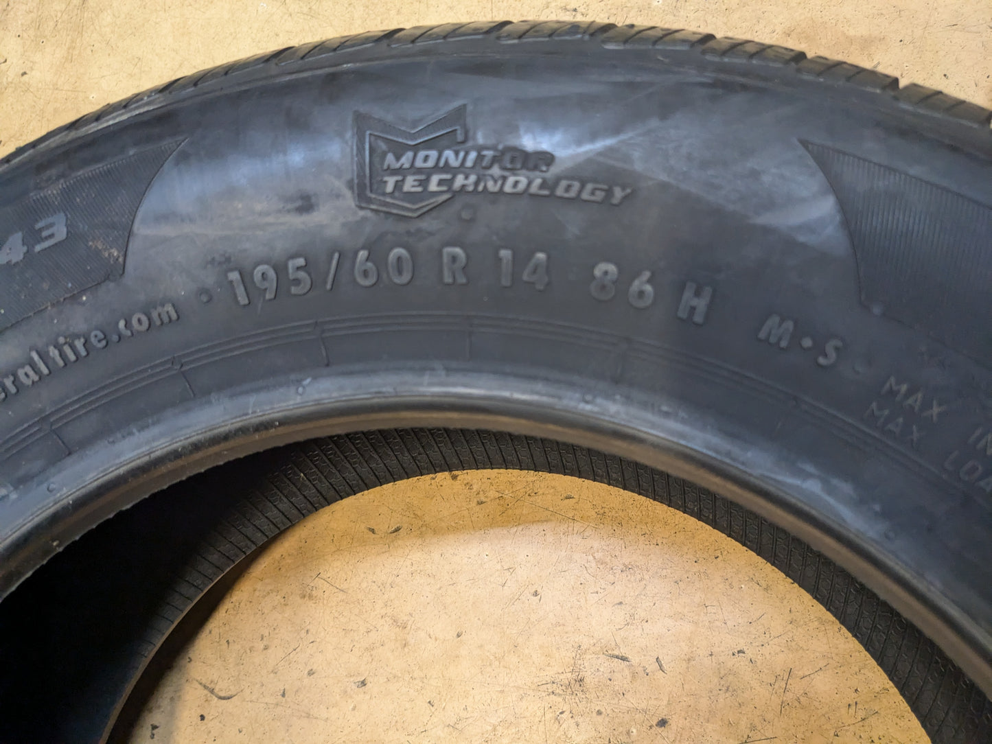 NOS GENERAL ALTIMAX RT43 BSW P 195 60 14 86H SL ALL SEASON TIRE 15498040000