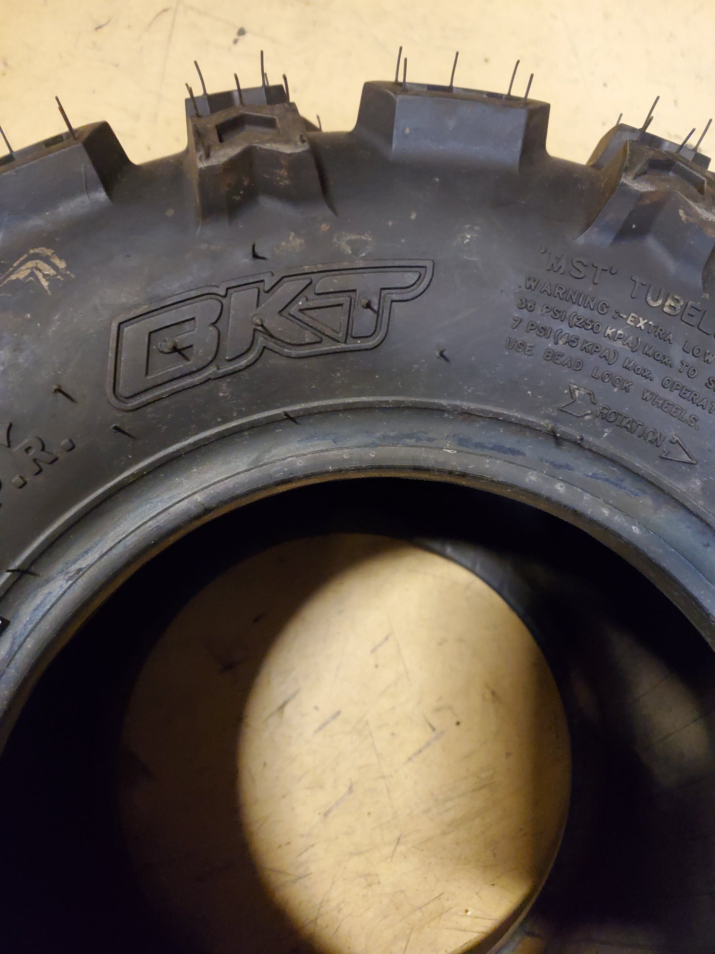 BKT W207 BSW AT 22 11 10 6PLY ATV/UTV TIRE 94027057