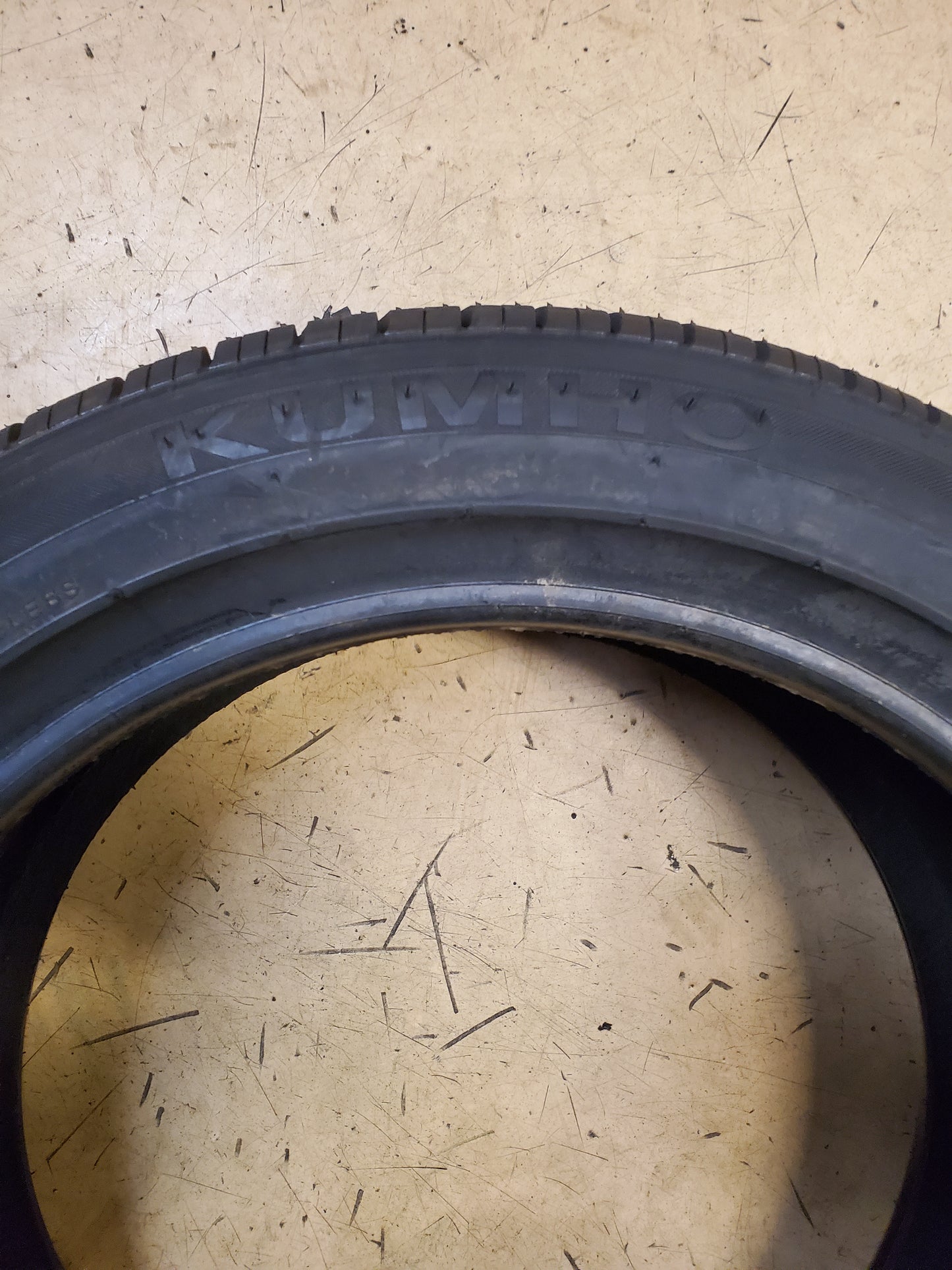 KUMHO SOLUS KH25 BSW P 195 50 16 83H ALL SEASON TIRE 2141143