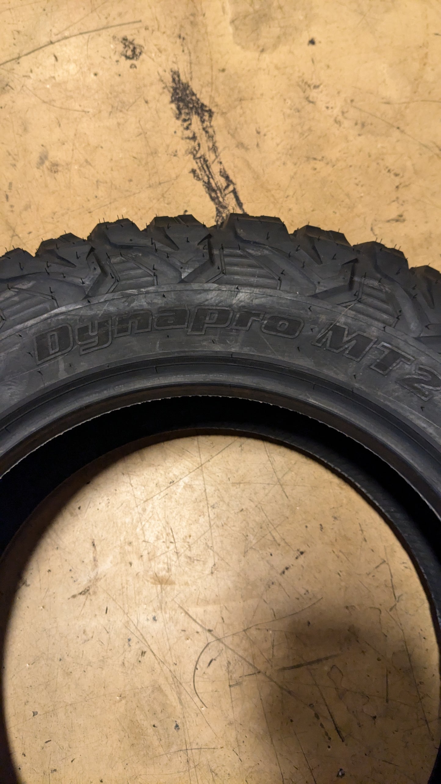 NOS HANKOOK DYNAPRO MT2 BSW LT 275 65 20 126/123Q 10PLY ALL SEASON 2020808