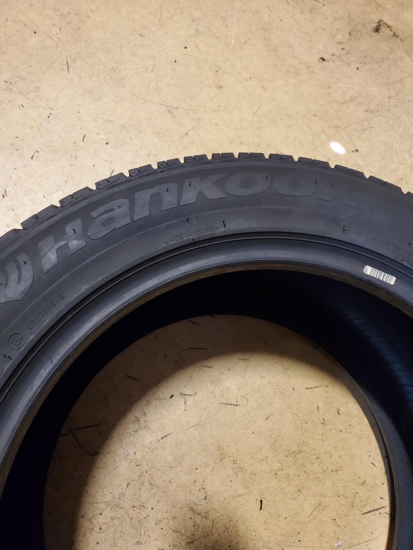 HANKOOK VENTUS ST RH06 BSW P 295 45 18 108V ALL SEASON TIRE 1004324