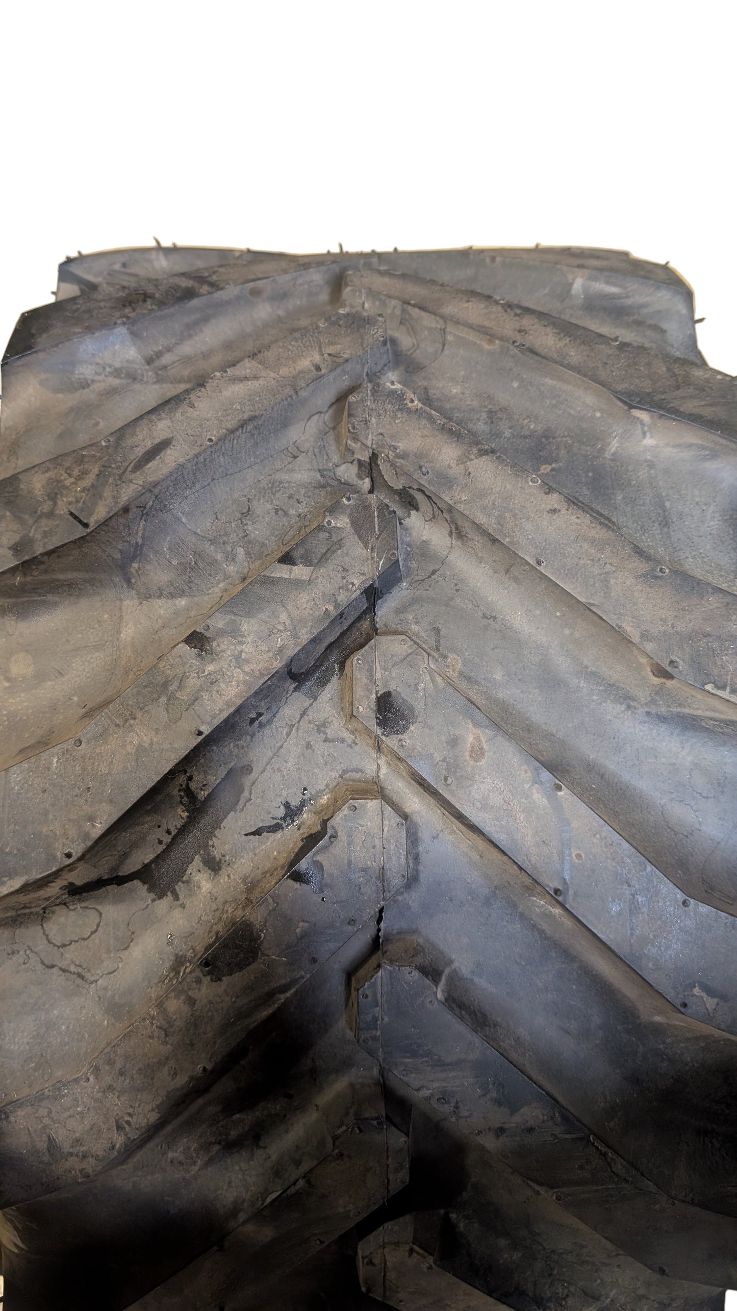 BLACKSMITH OUTRIGGER BSW 26 12 380 8PLY INDUSTRIAL TIRE T5082612380