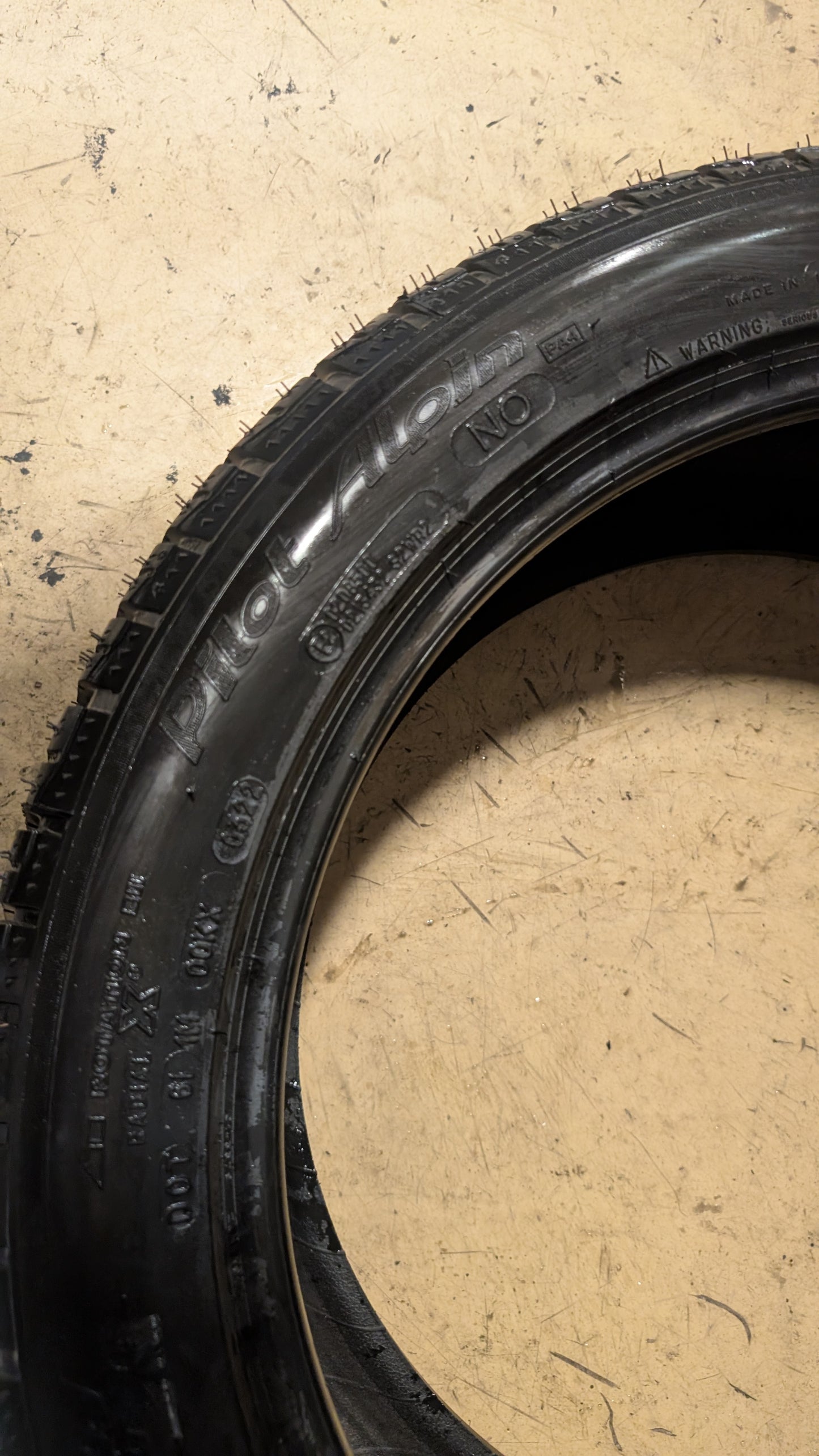 4 MICHELIN PILOT ALPIN PA4 NO BSW P 275 40 20 106V XL WINTER TIRE 37610