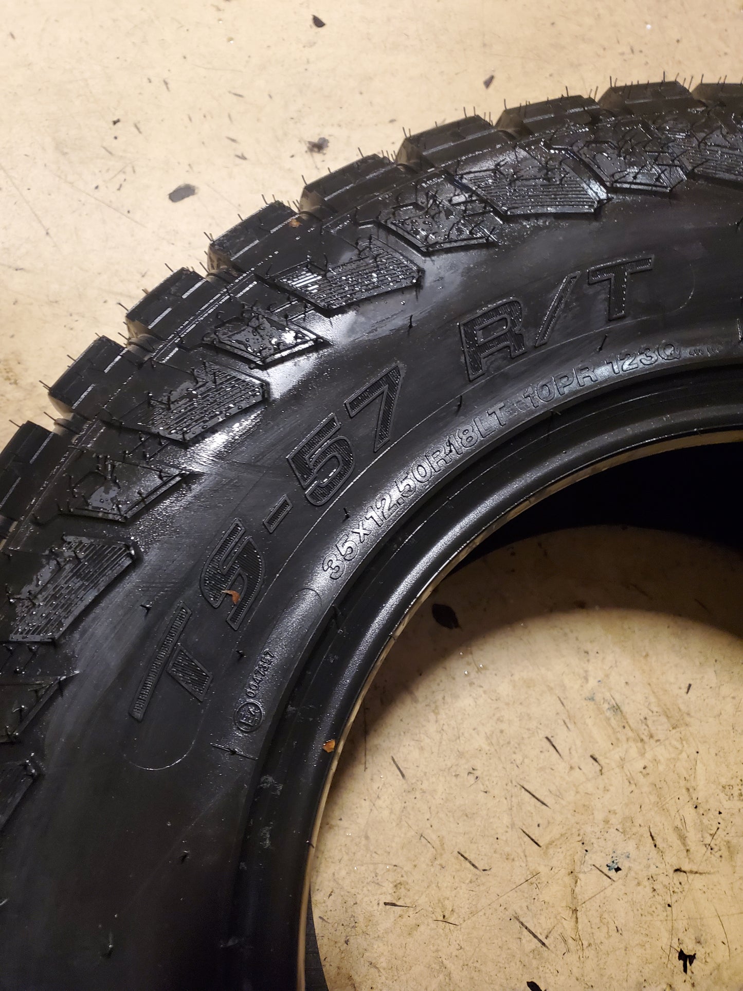 TBB TS-57 R/T BSW LT 35 12.5 18 123Q 10PLY RUGGED TERRAIN TIRE LK5B7RA