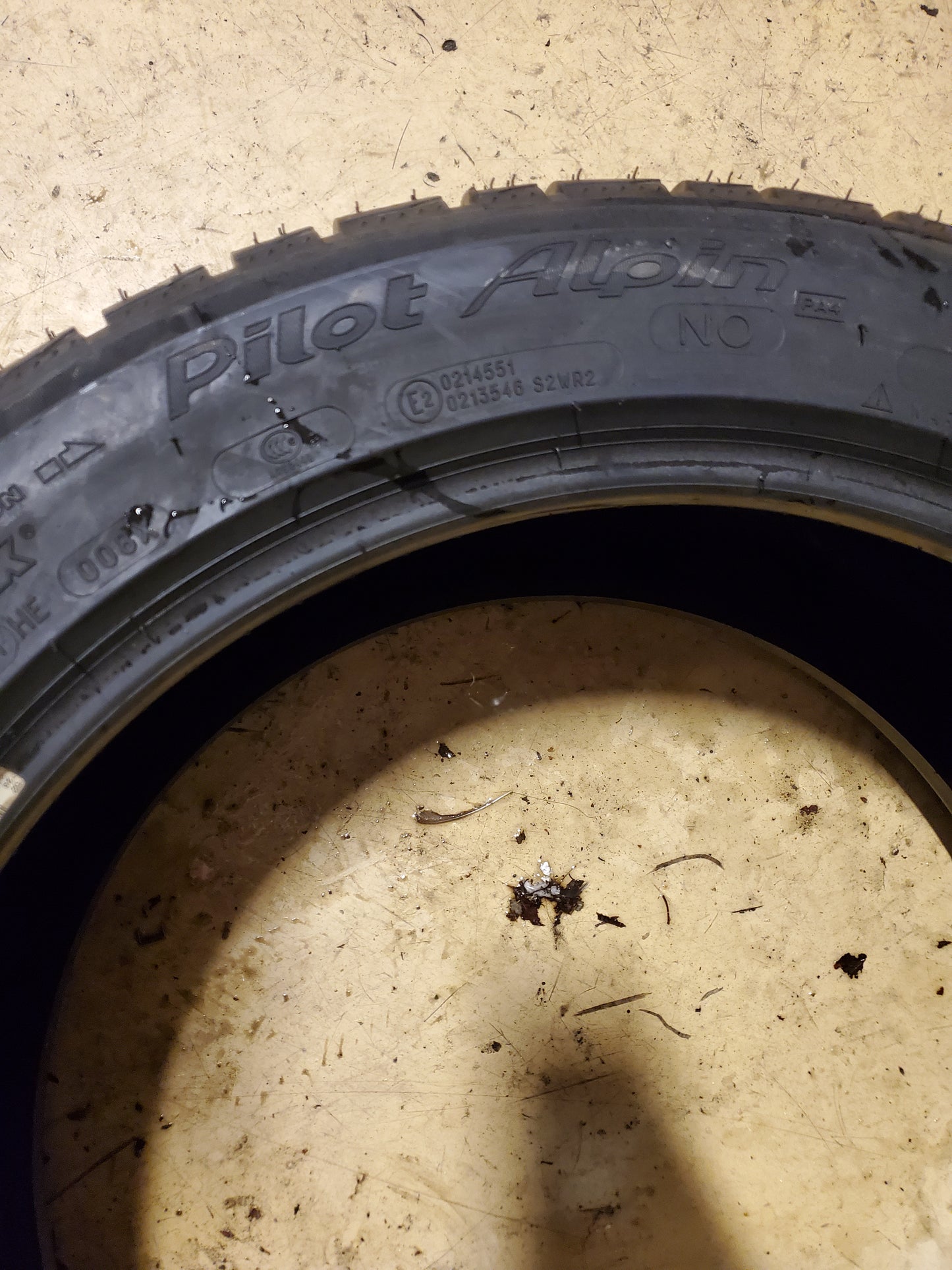 NOS MICHELIN PILOT ALPIN PA4 BSW P 265 45 19 105V XL WINTER TIRE 26896