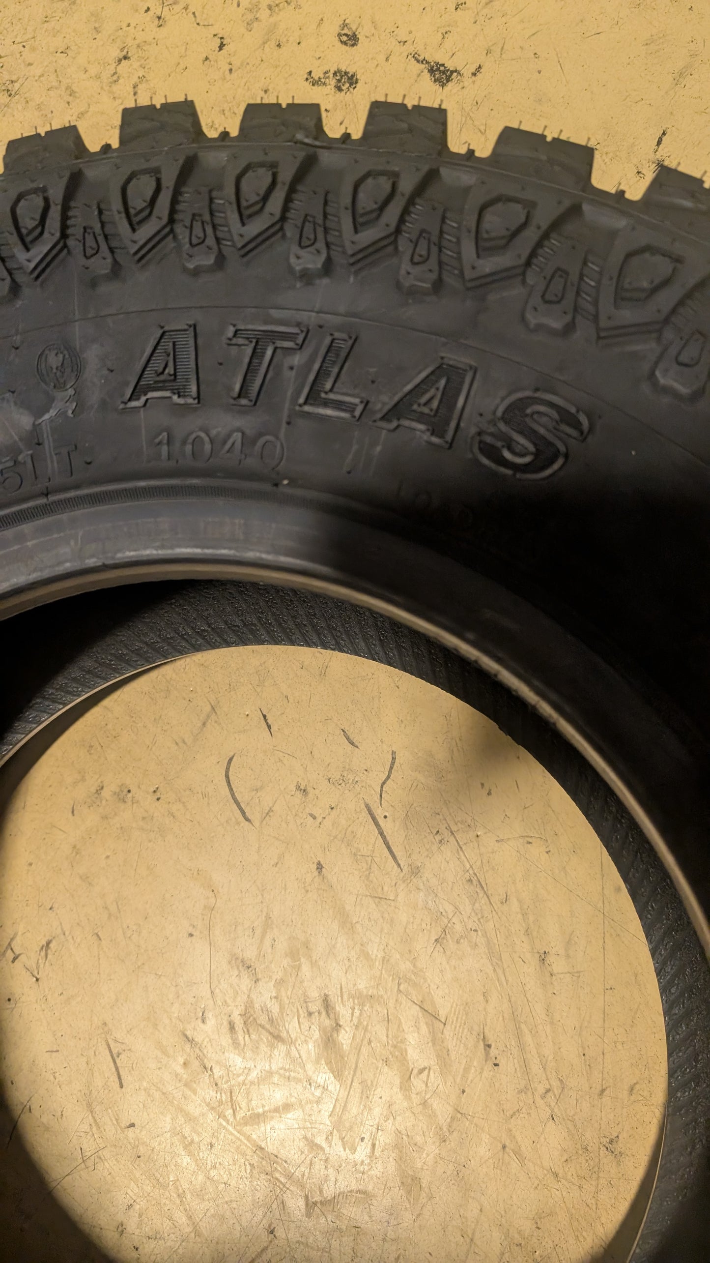 ATLAS PARALLER MT BSW LT 30 9.5 15 104Q MUD TIRE 221020956