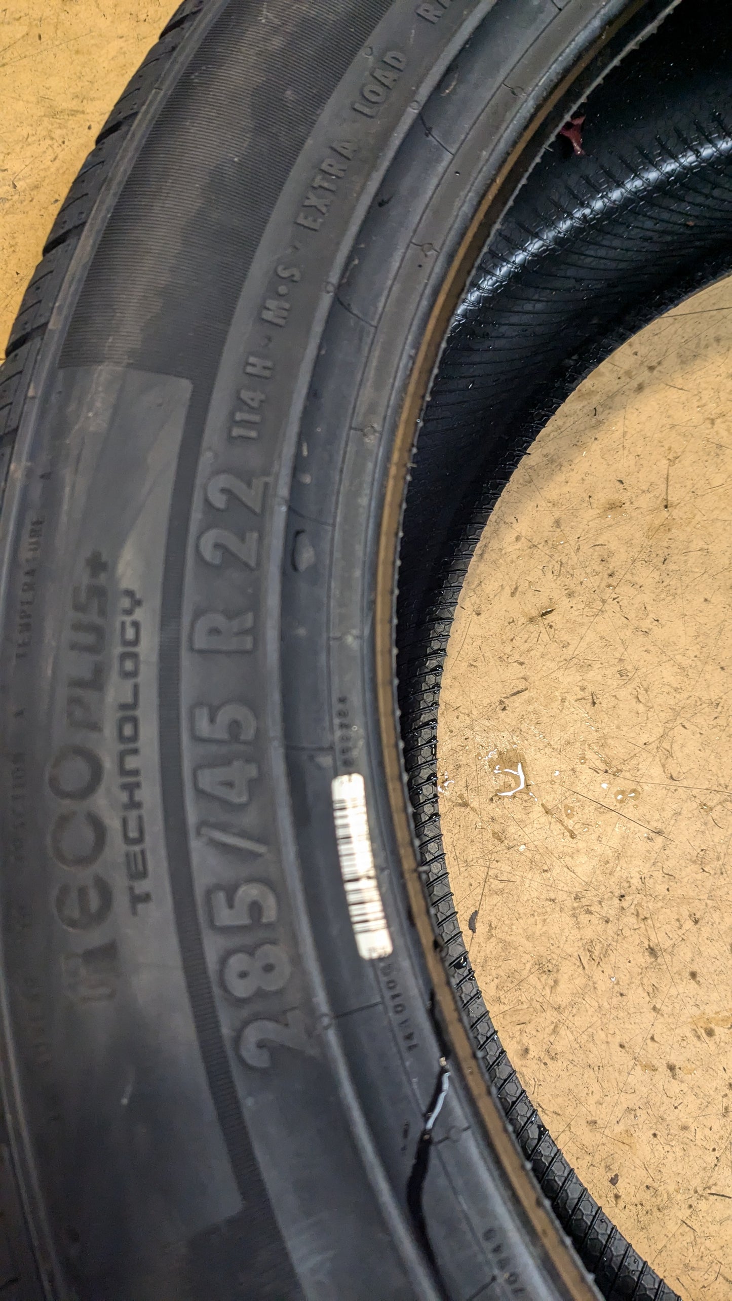 CONTINENTAL CROSS CONTACT LX25 BSW P 285 45 22 114H XL ALL SEASON TIRE 15492530000
