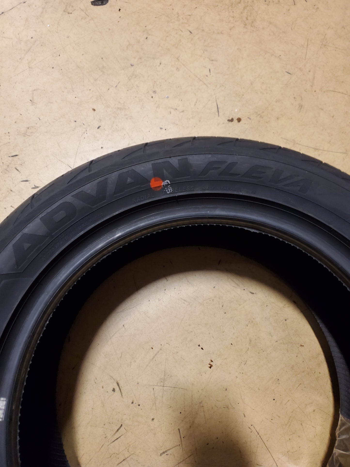 YOKOHAMA ADVAN FLEVA V701 BSW P 205 50 15 86V UHP TIRE 110170174
