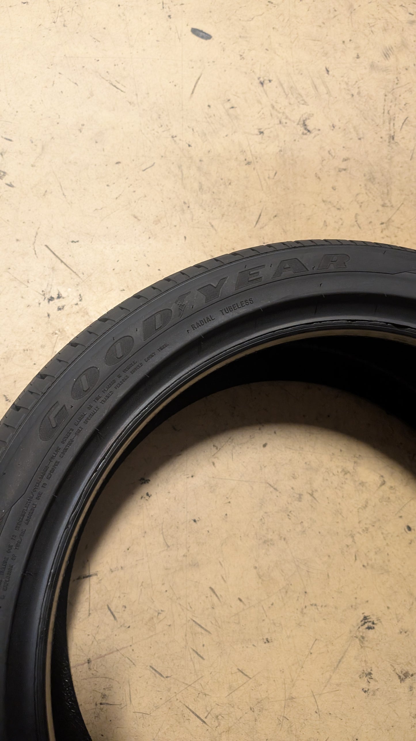 GOODYEAR EAGLE TOURING BSW P 245 40 20 99W XL ALL SEASON TIRE 102997387