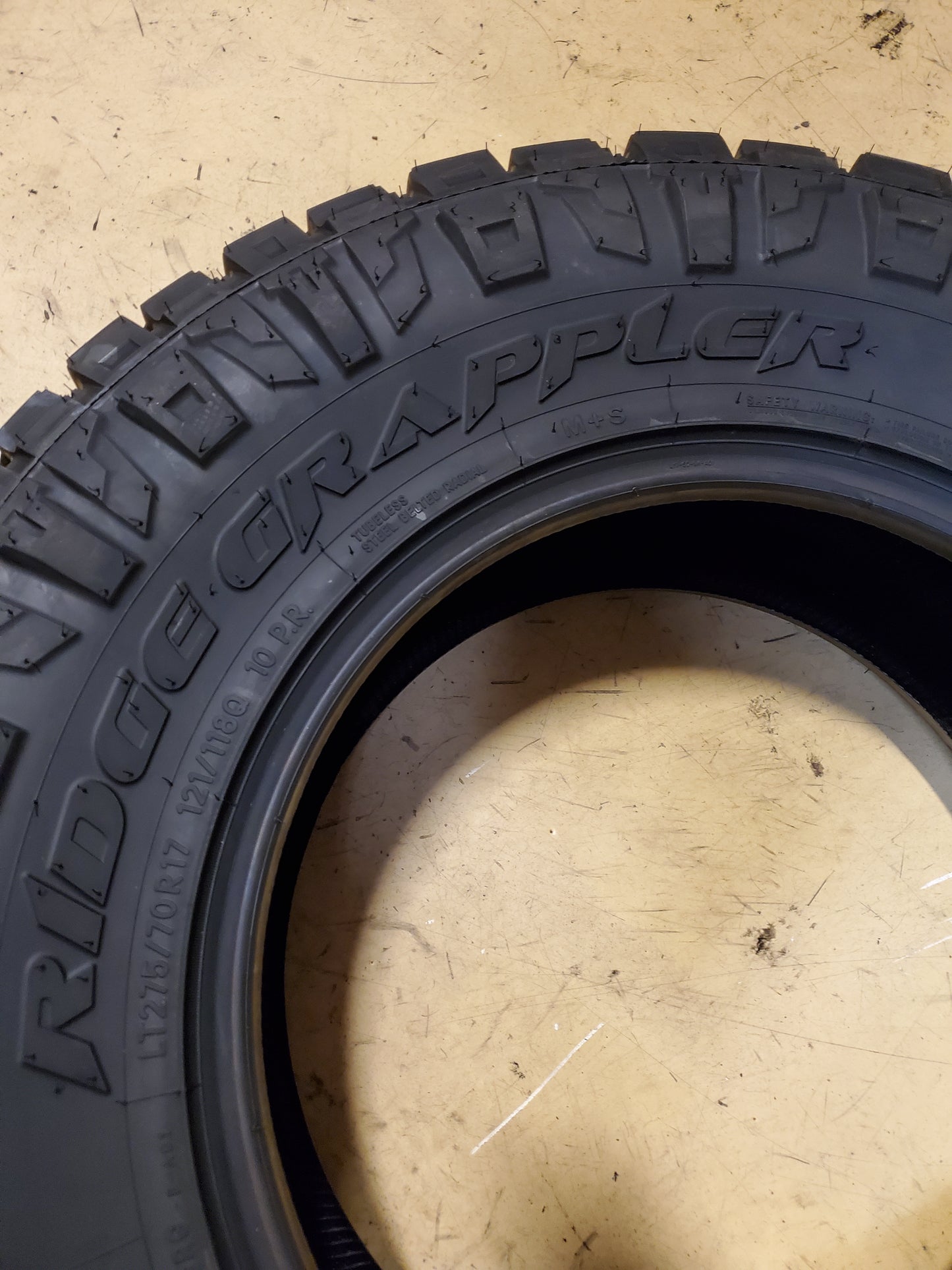 NITTO RIDGE GRAPPLER BSW LT 275 70 17 121/118Q 10PLY ALL TERRAIN TIRE 217990