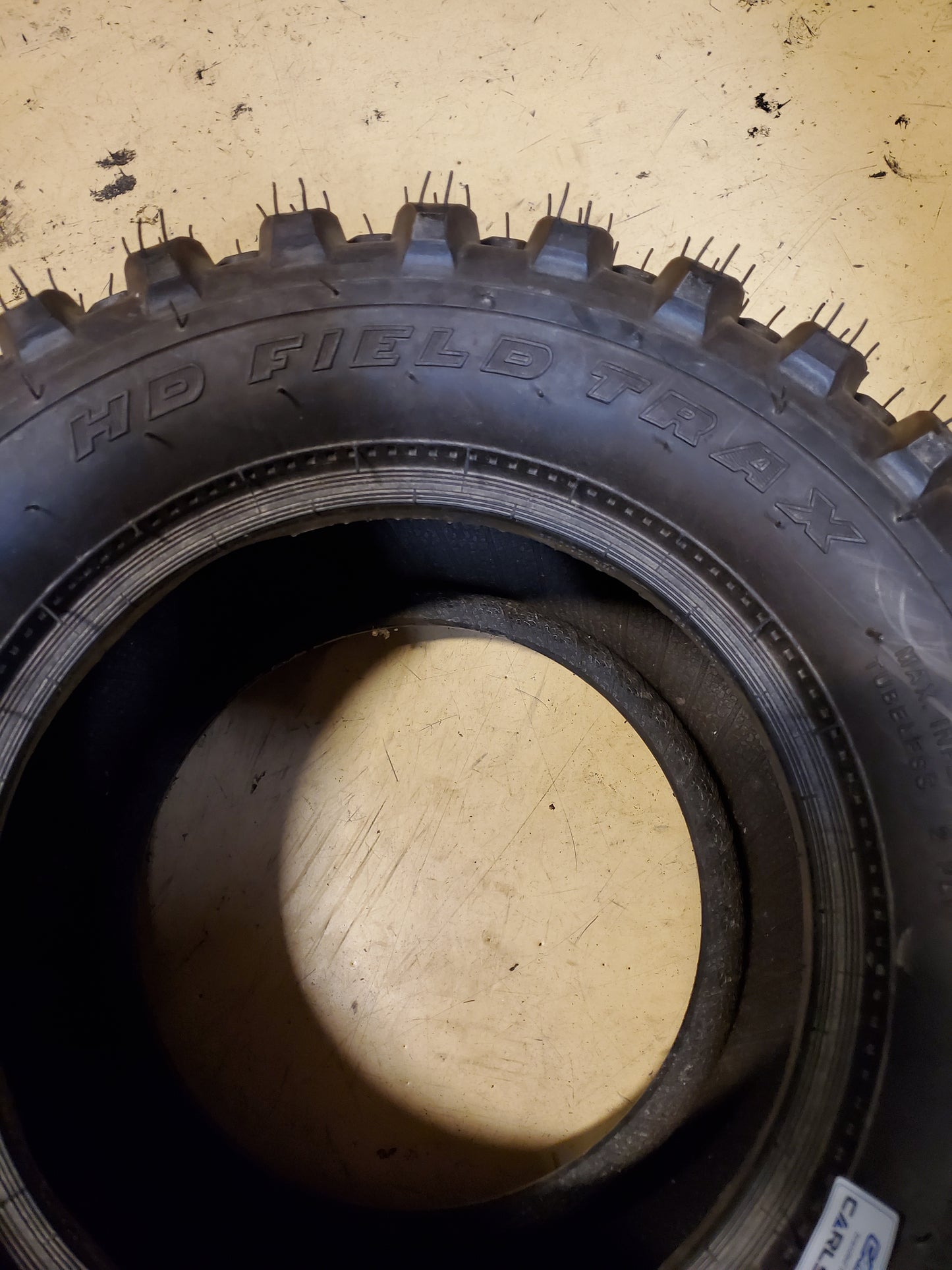 CARLISLE HD FIELD TRAX BSW 24 12 12 68F 2PLY ATV/UTV TIRE 560366