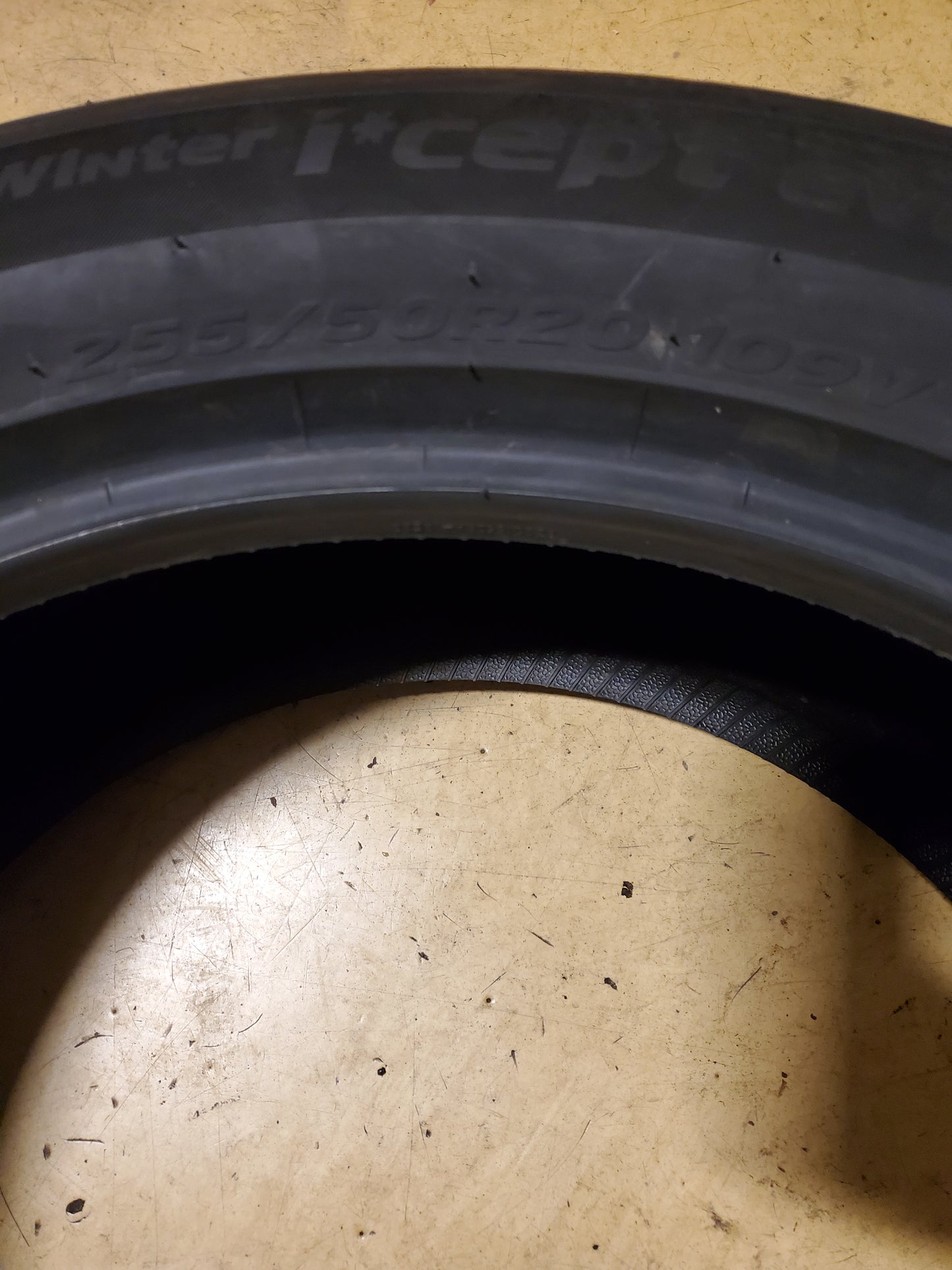 HANKOOK WINTER ICEPT EVO3 X BSW P 255 50 20 109V XL WINTER TIRE 1026406