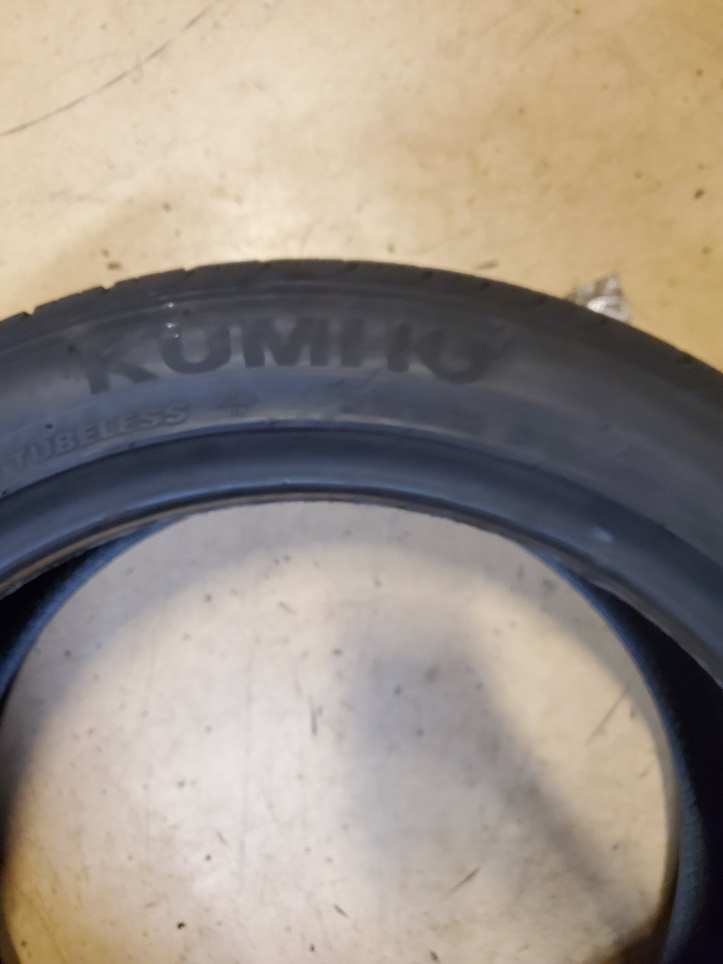 KUMHO MAJESTY SOLUS KU50 BSW P 225 45 17 91W ALL SEASON TIRE 2253352