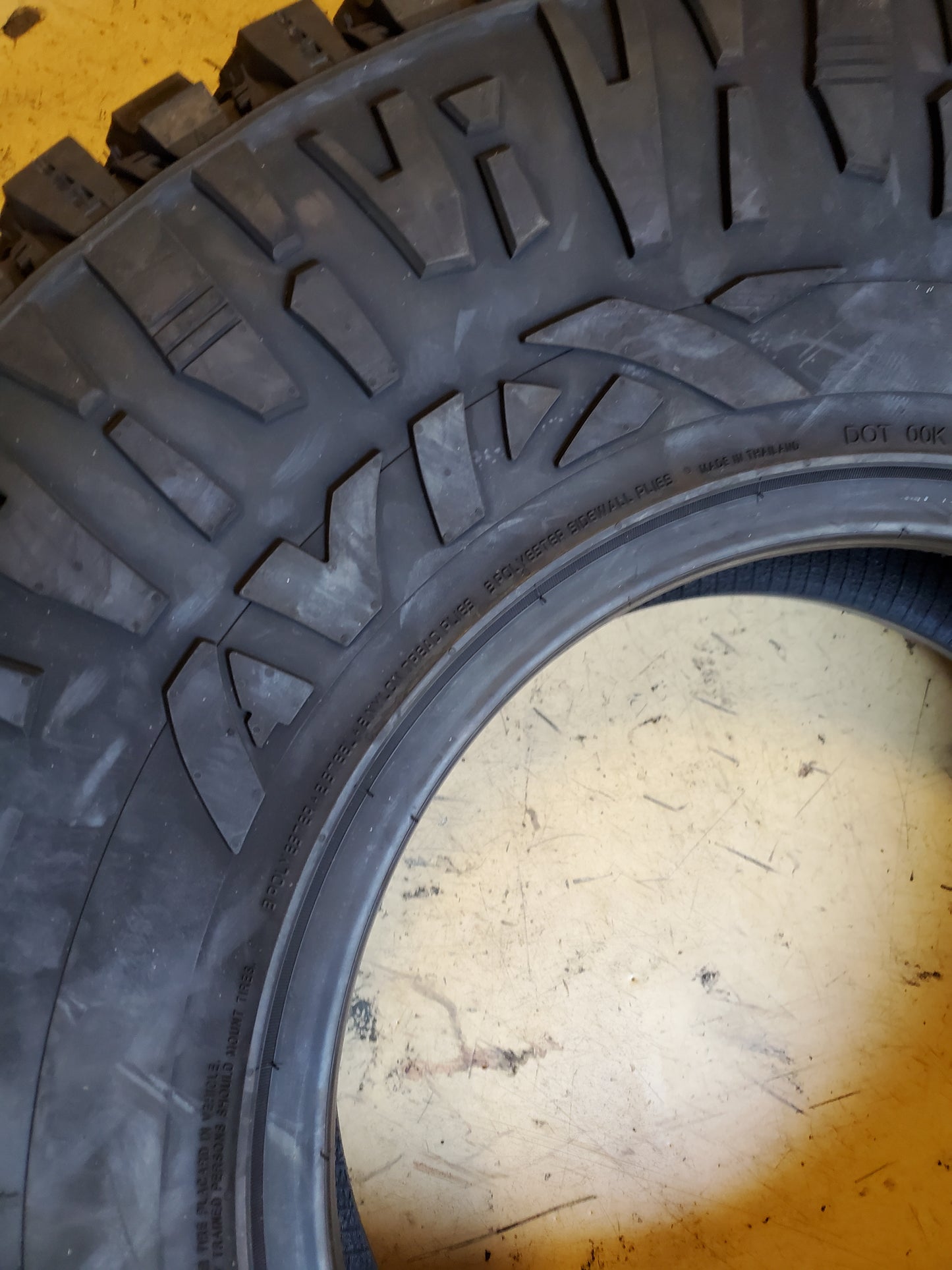 AVIX TRAILTEK R/T BSW LT 37 12.5 17 128Q 10PLY RUGGED TIRE AVX171800