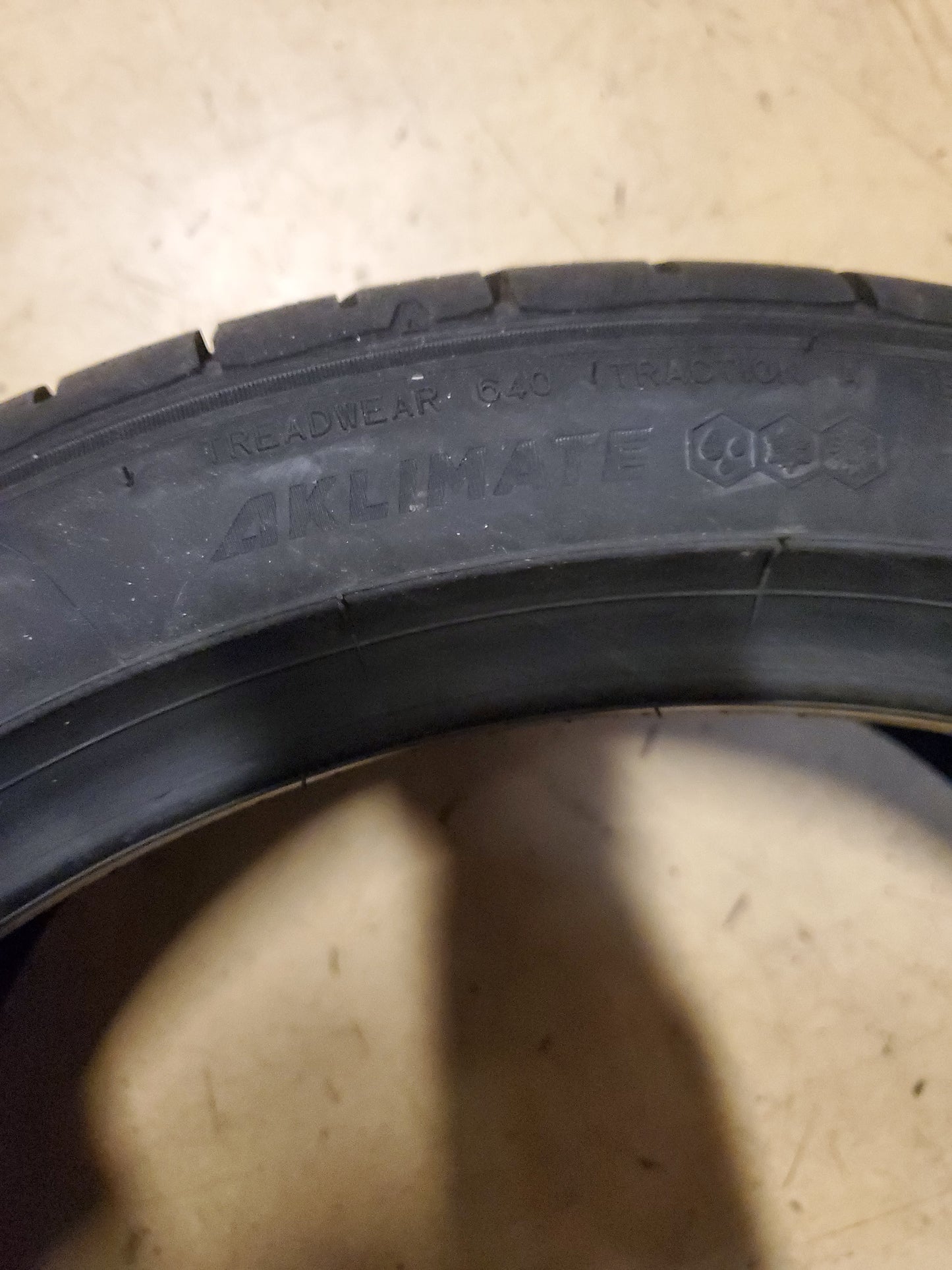 2 FALKEN AKLIMATE BSW P 225 40 18 92V XL ALL WEATHER TIRE 28392435