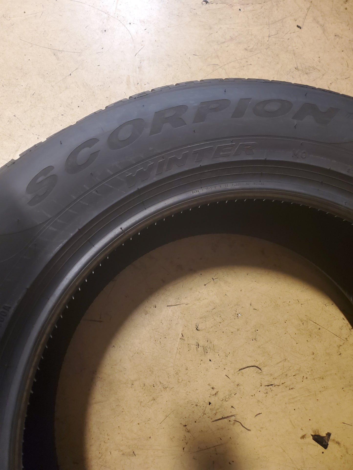 PIRELLI SCORPION WINTER MO BSW P 275 55 19 111H WINTER TIRE 3080000