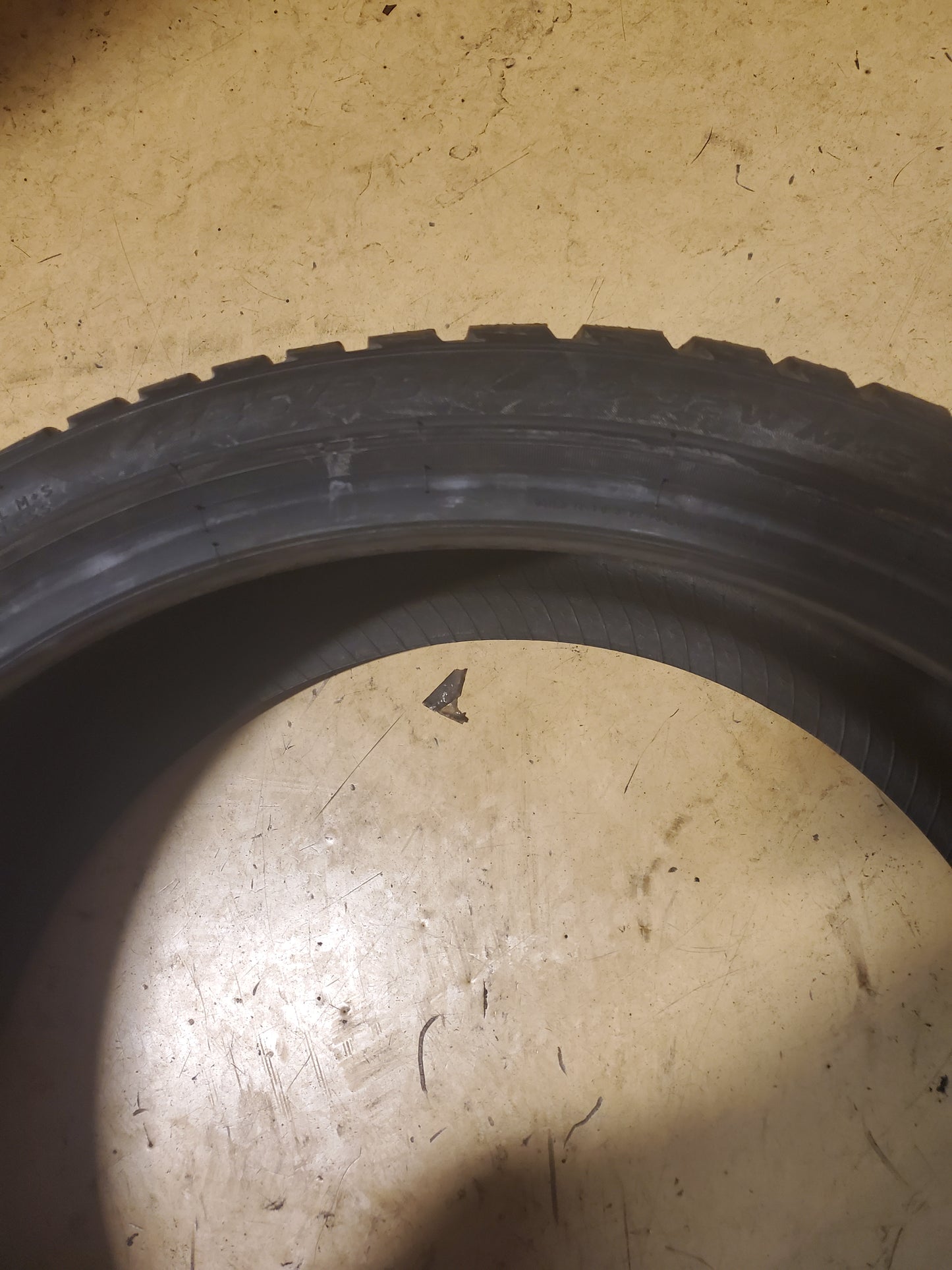 PIRELLI WINTER SOTTOZERO 3 BSW P 235 35 20 92W XL WINTER TIRE 3647200