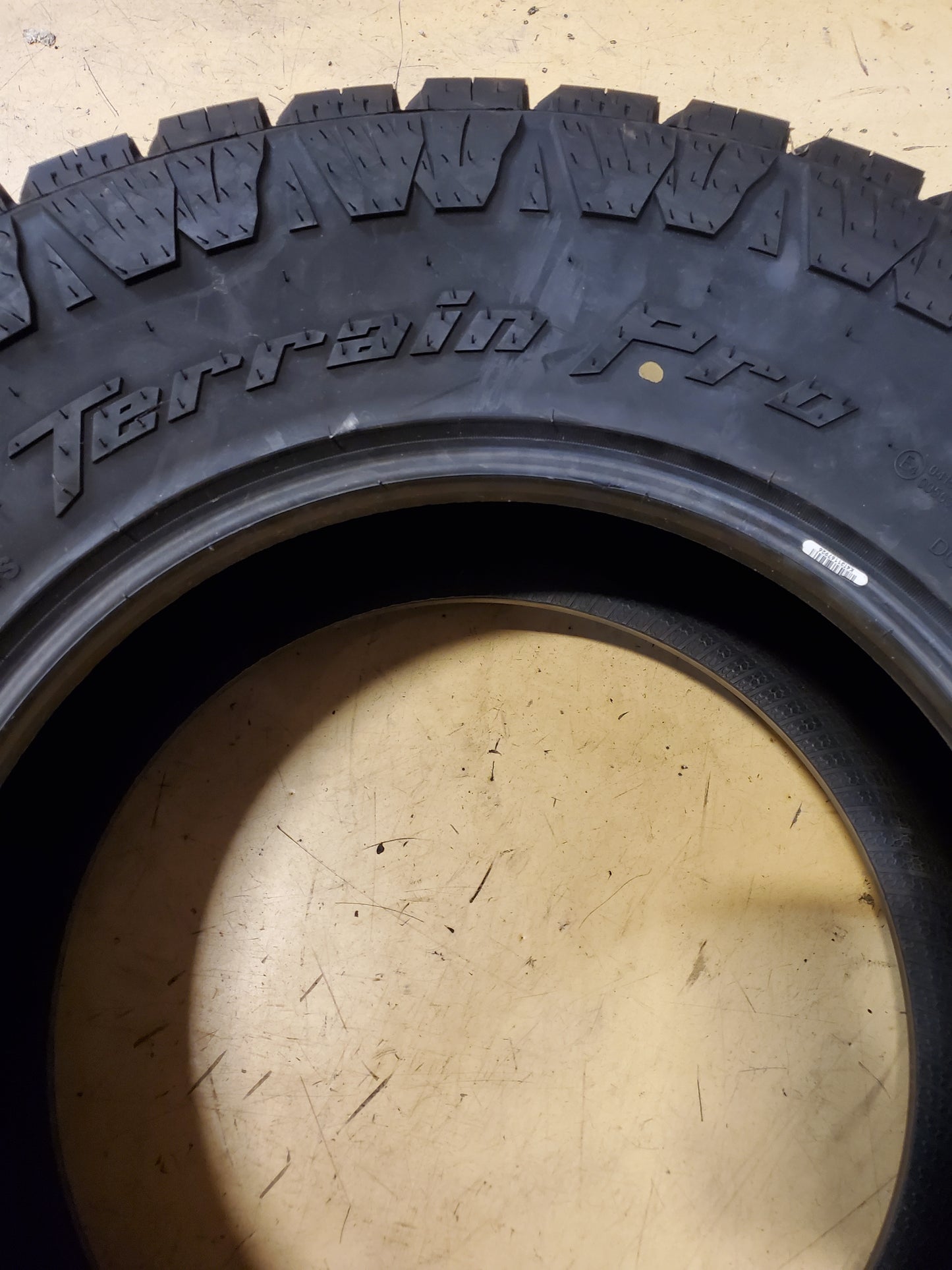 AMP TERRAIN PRO A/T P LT 285 70 17 121/118R 10PLY ALL TERRAIN TIRE 2857017AMPCA2