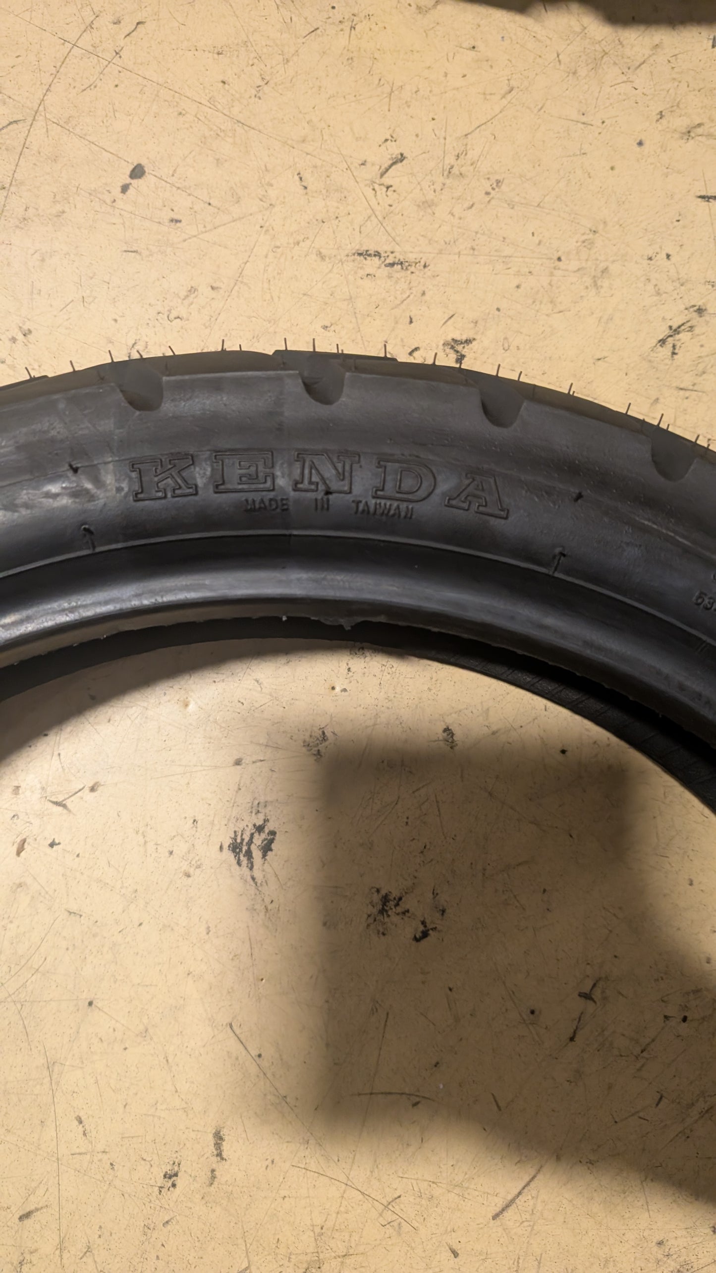 KENDA K761 BSW 110 80 18 58H 4PLY FRONT MOTORCYCLE TIRE 047611823B1