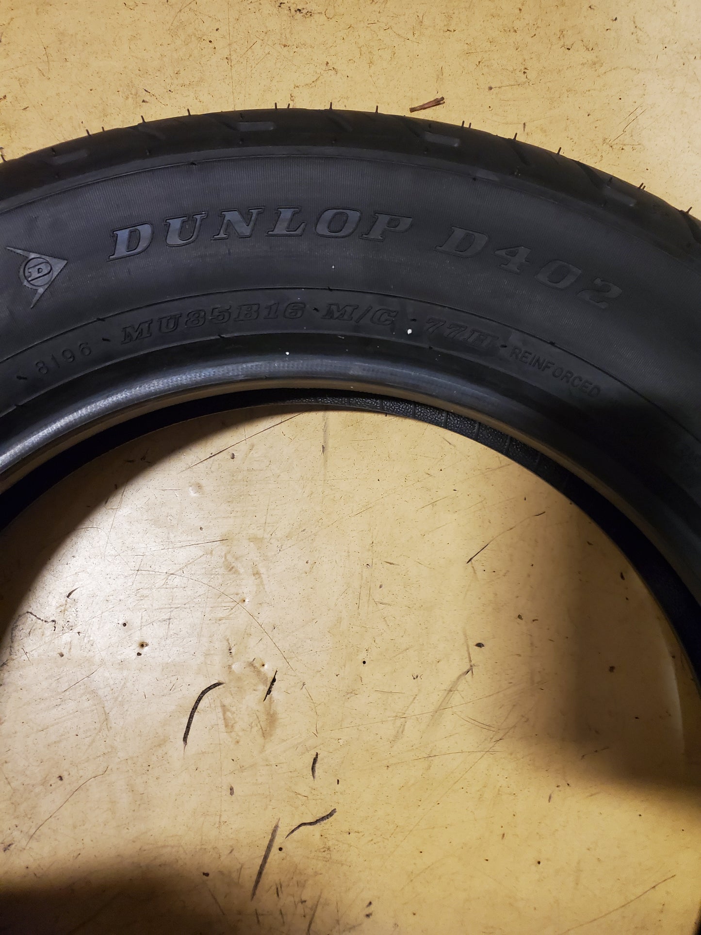 DUNLOP D402 HARLEY DAVIDSON BSW MU85 16 77H REAR MOTORCYCLE TIRE DNLP12606