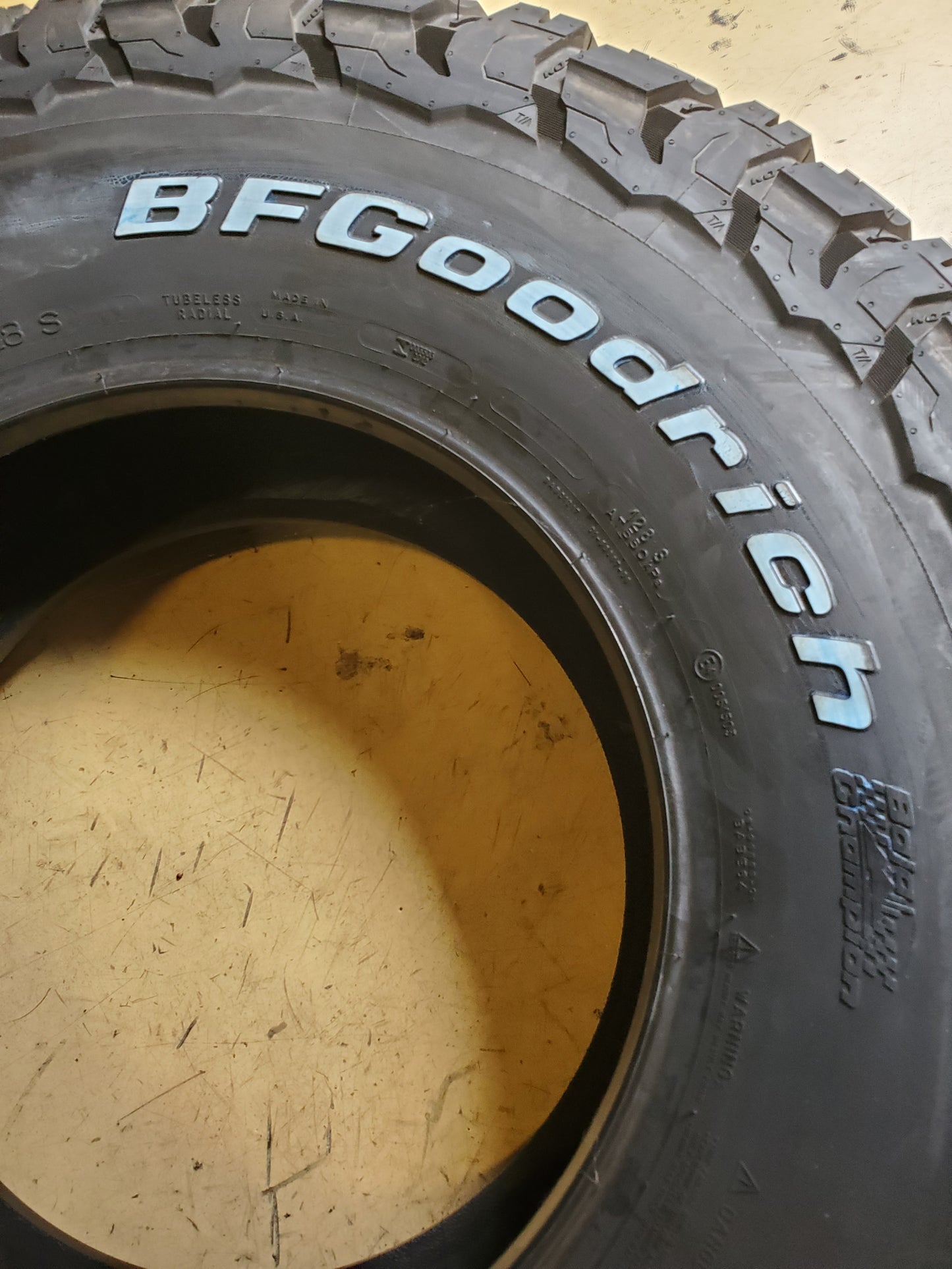 BFGOODRICH ALL-TERRAIN T/A KO3 RWL LT 315 70 17 128S 12PLY  TIRE 68284