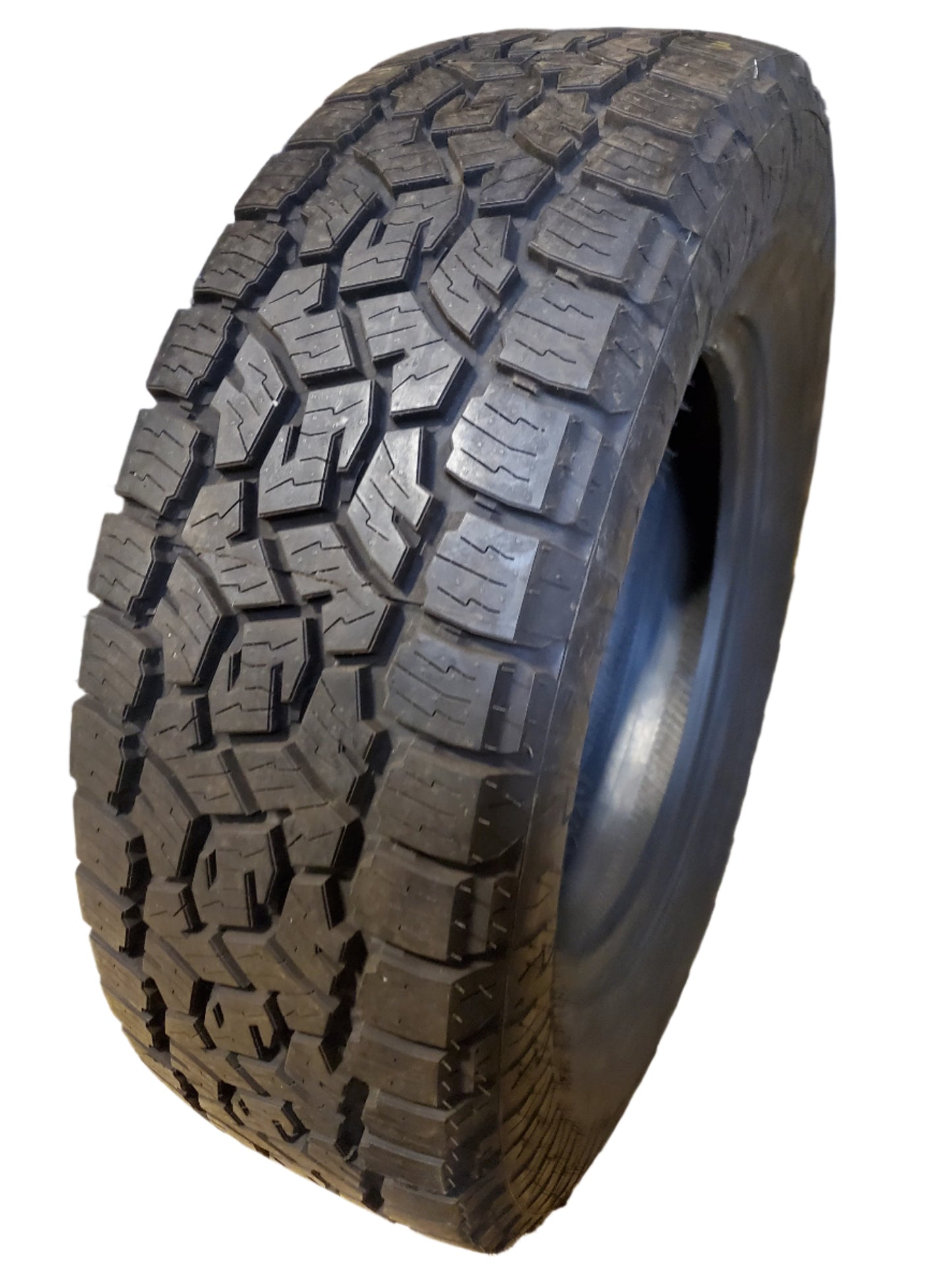 TOYO OPEN COUNTRY A/T III BSW P 245 70 17 110T ALL TERRAIN TIRE 356230