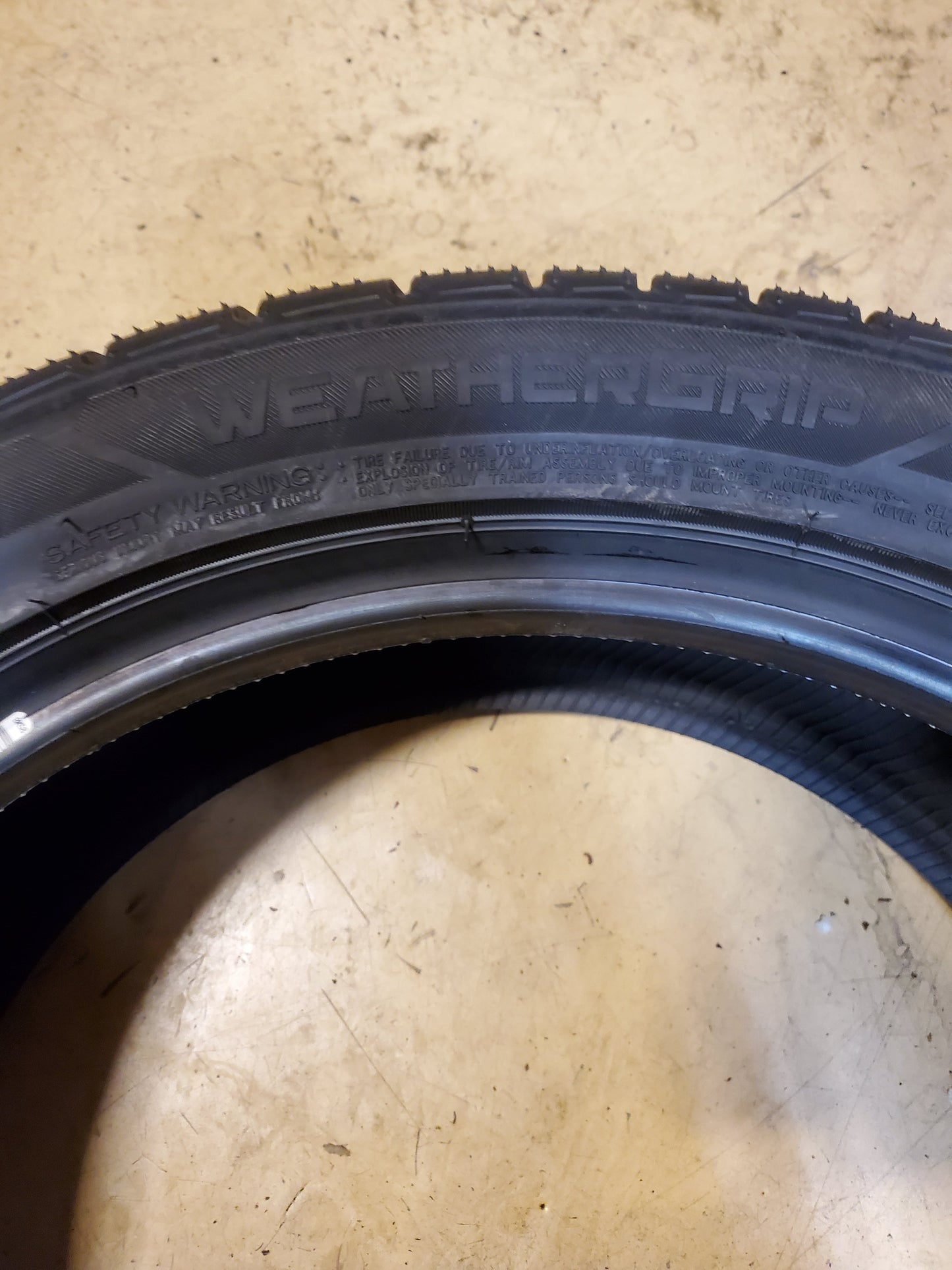 FIRESTONE WEATHERGRIP BSW P 235 45 18 94V ALL WEATHER TIRE 011565