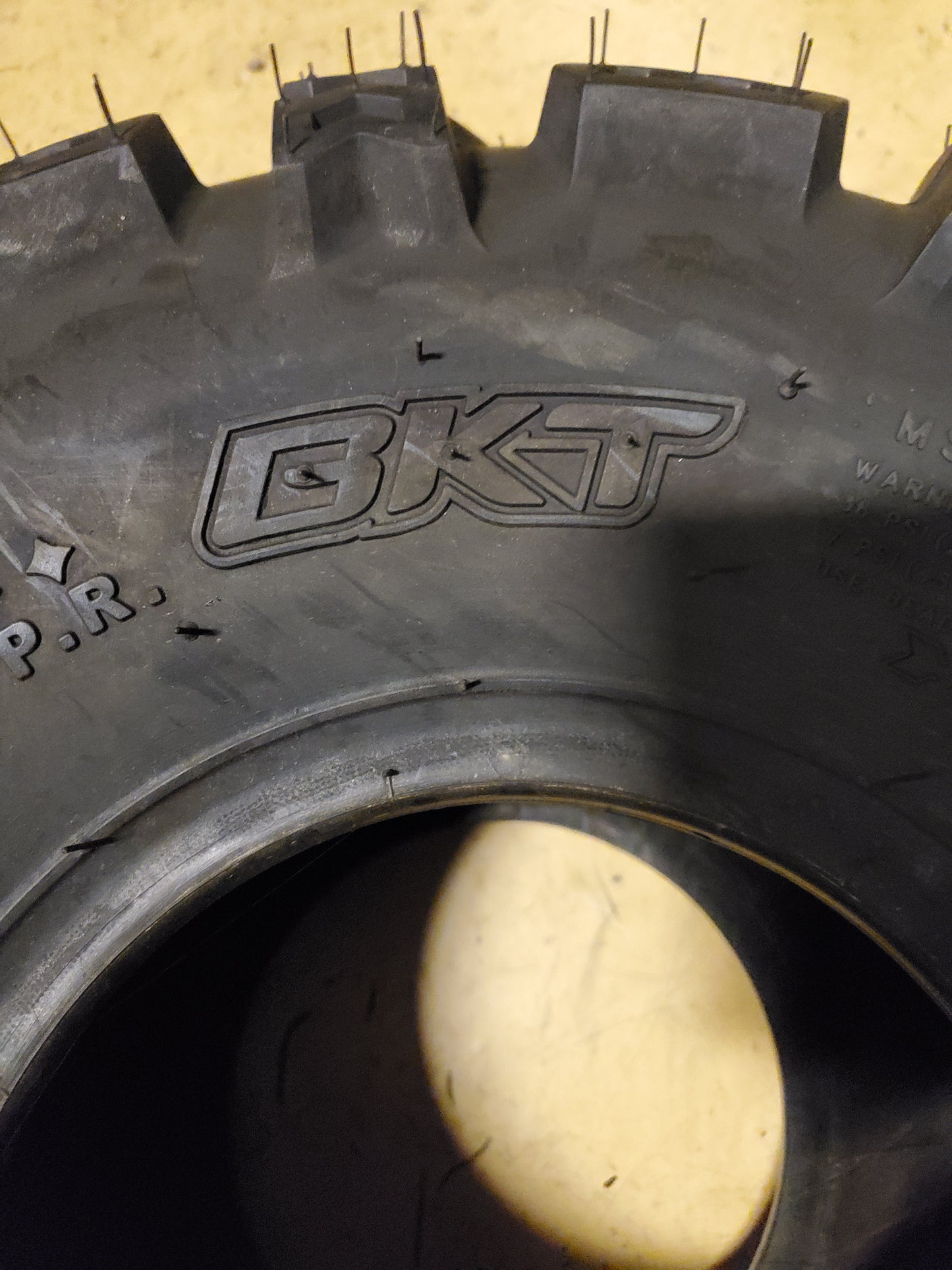 BKT W207 BSW AT 22 11 8 6PLY ATV/UTV TIRE 94001736