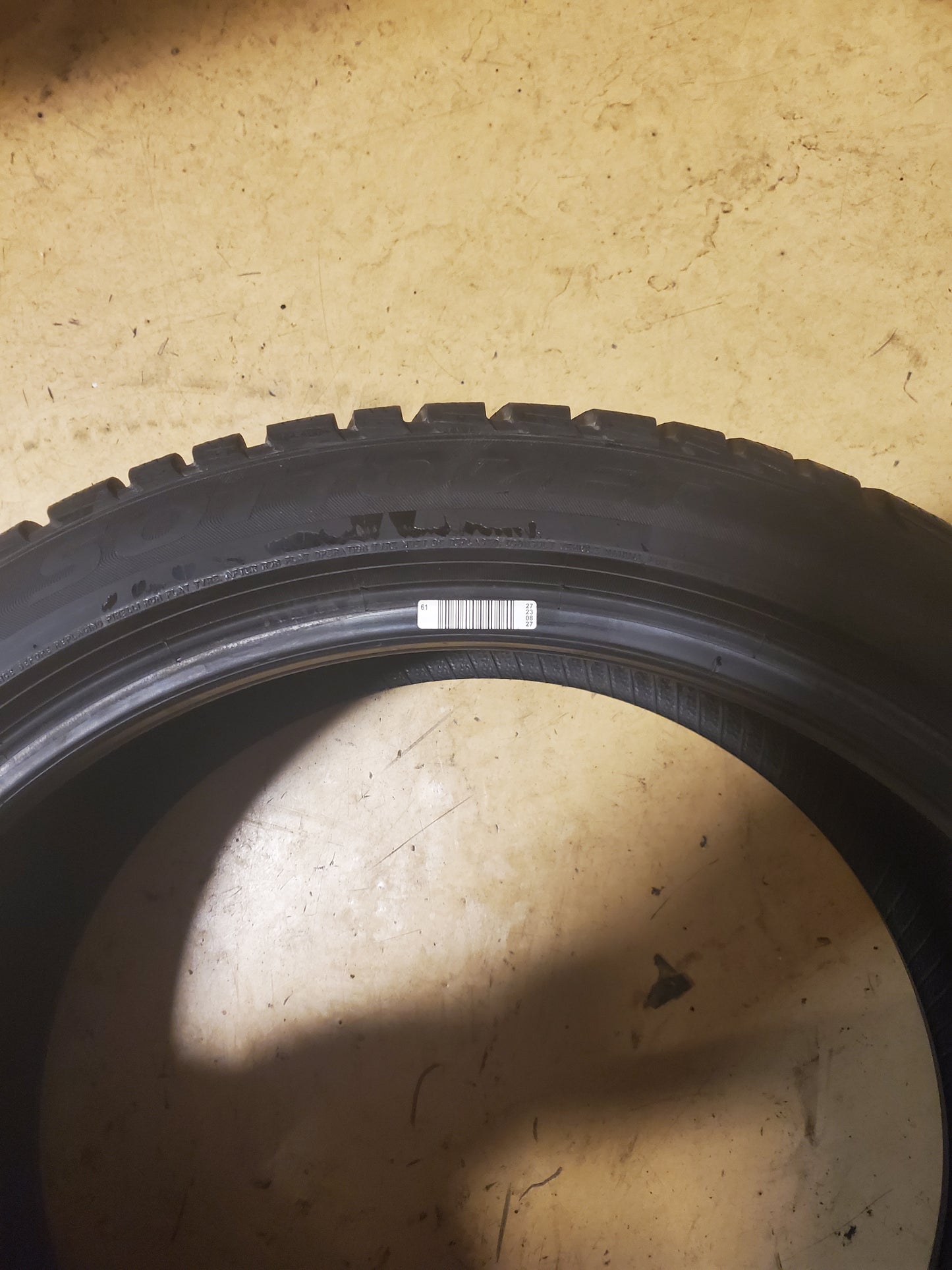 NOS PIRELLI WINTER SOTTOZERO 3 MOE RF BSW P 275 35 19 100V WINTER TIRE 2729000