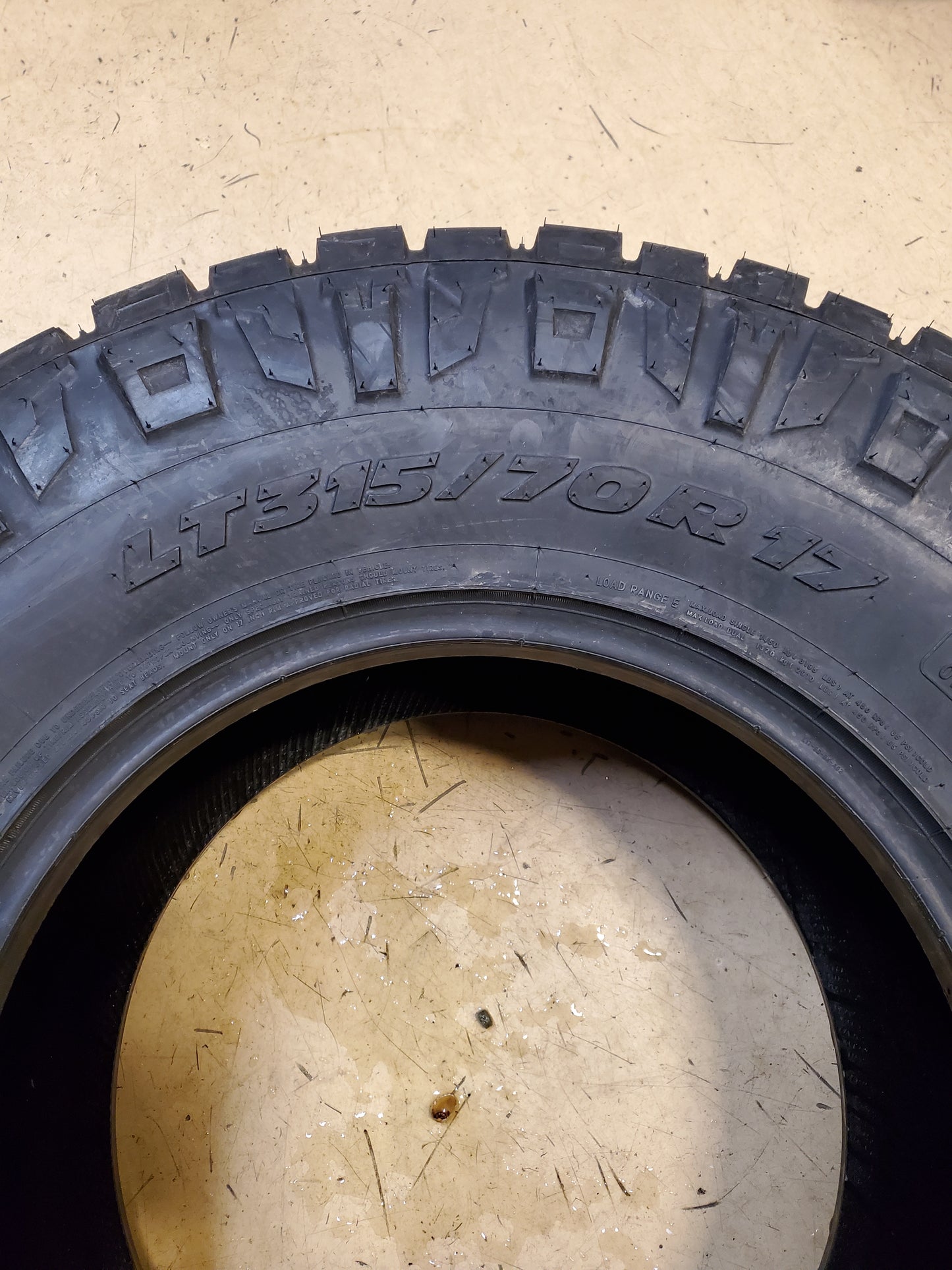 NITTO RIDGE GRAPPLER BSW LT 315 70 17 121Q 10PLY ALL TERRAIN TIRE 217530