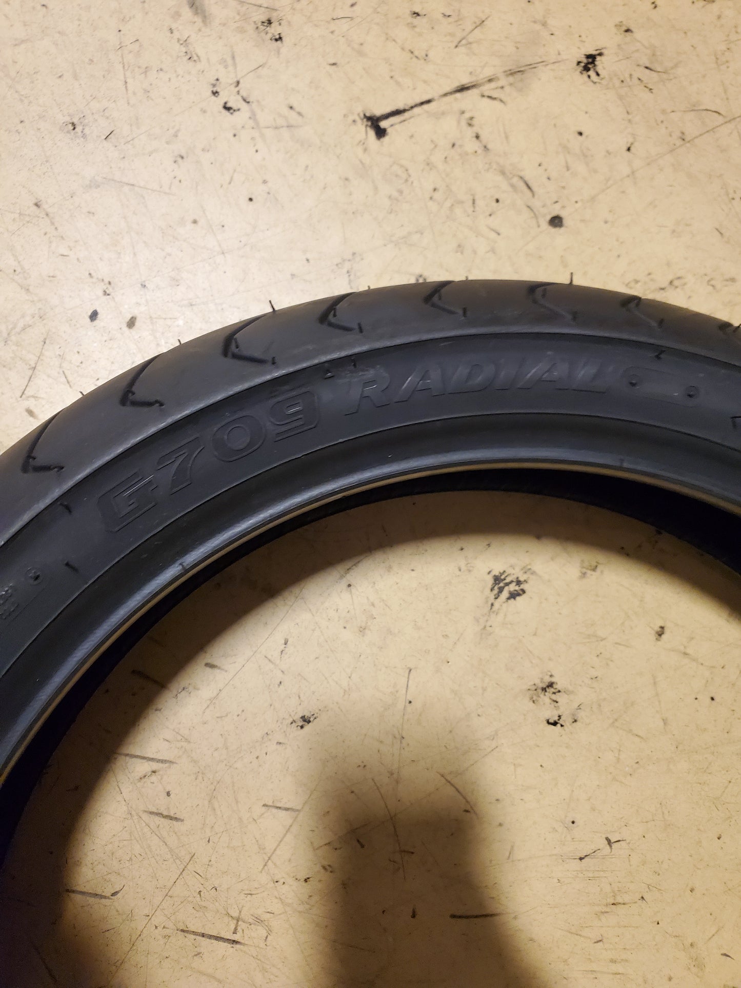 BRIDGESTONE EXEDRA G709 BSW 130 70 18 63H FRONT MOTORCYCLE TIRE 122971