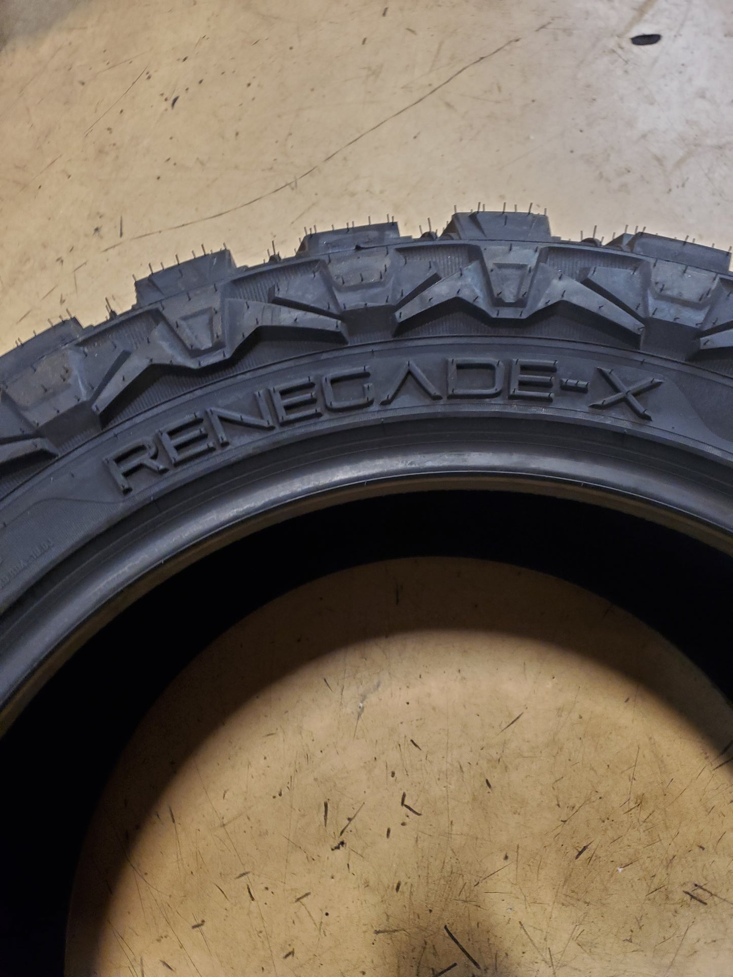 (KSL ONLY) 4 RADAR RENEGADE-X BSW LT 35 12.50 22 121Q 12PLY MUD TIRE RACSTH0048