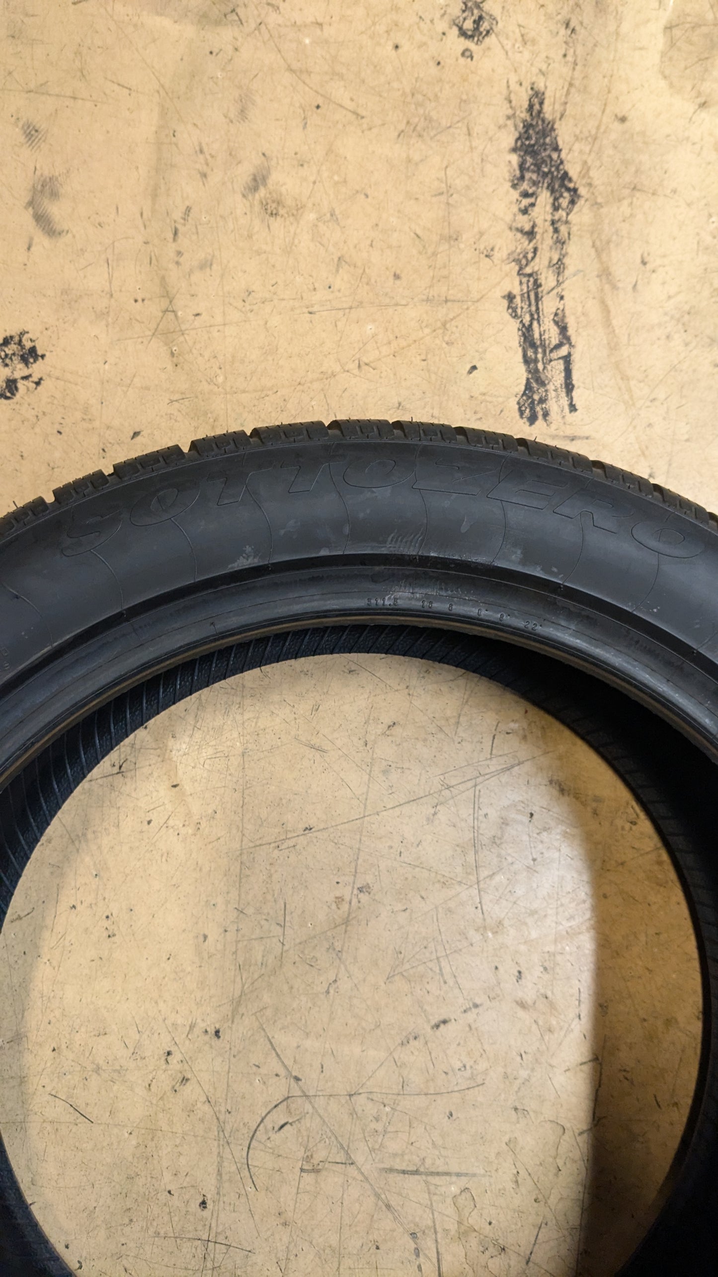 NOS PIRELLI WINTER SOTTOZERO SERIE 2 BSW P 265 45 20 108W WINTER TIRE 1877900