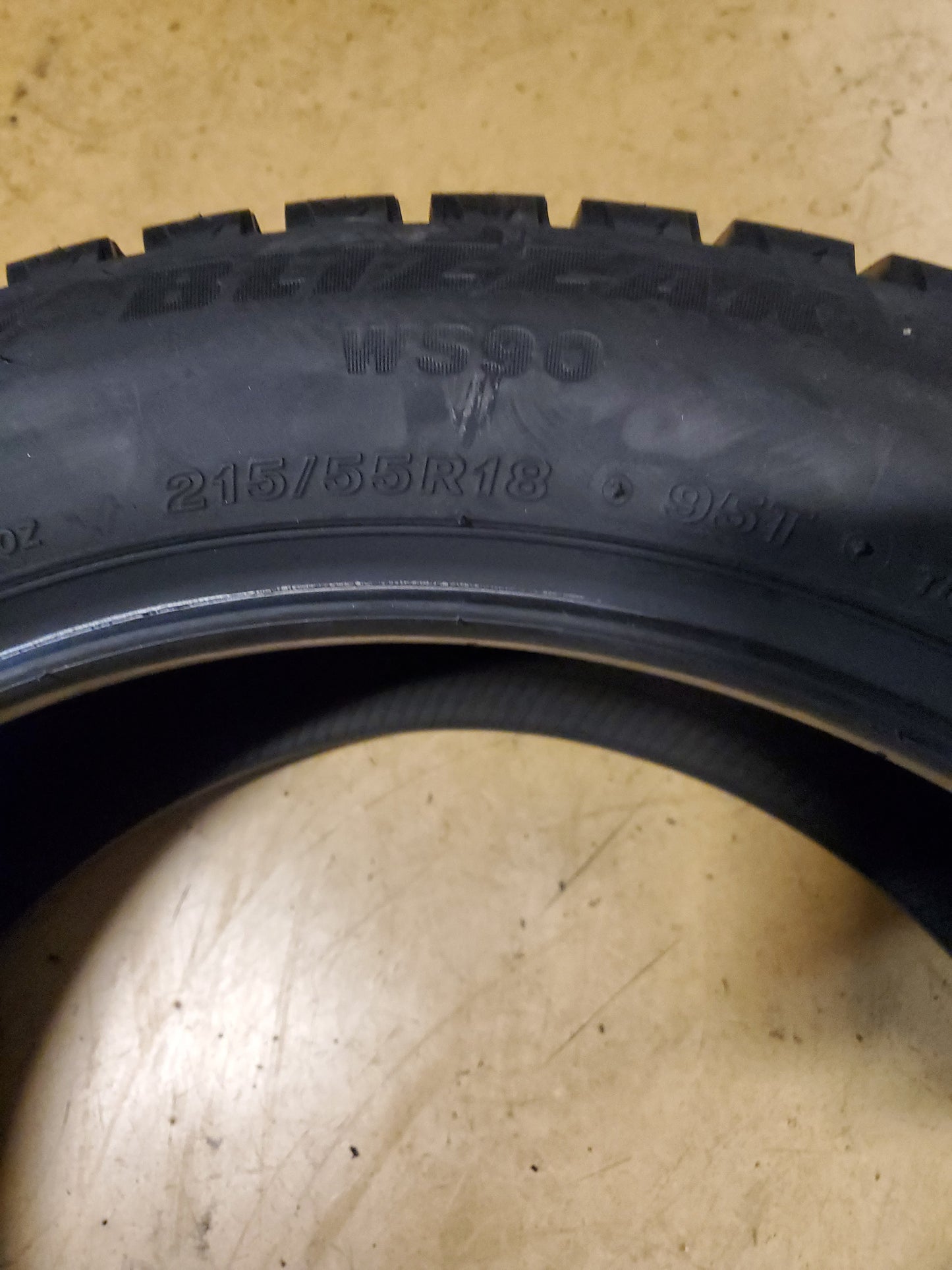 BRIDGESTONE BLIZZAK WS90 BSW P 215 55 18 95T WINTER TIRE 001162