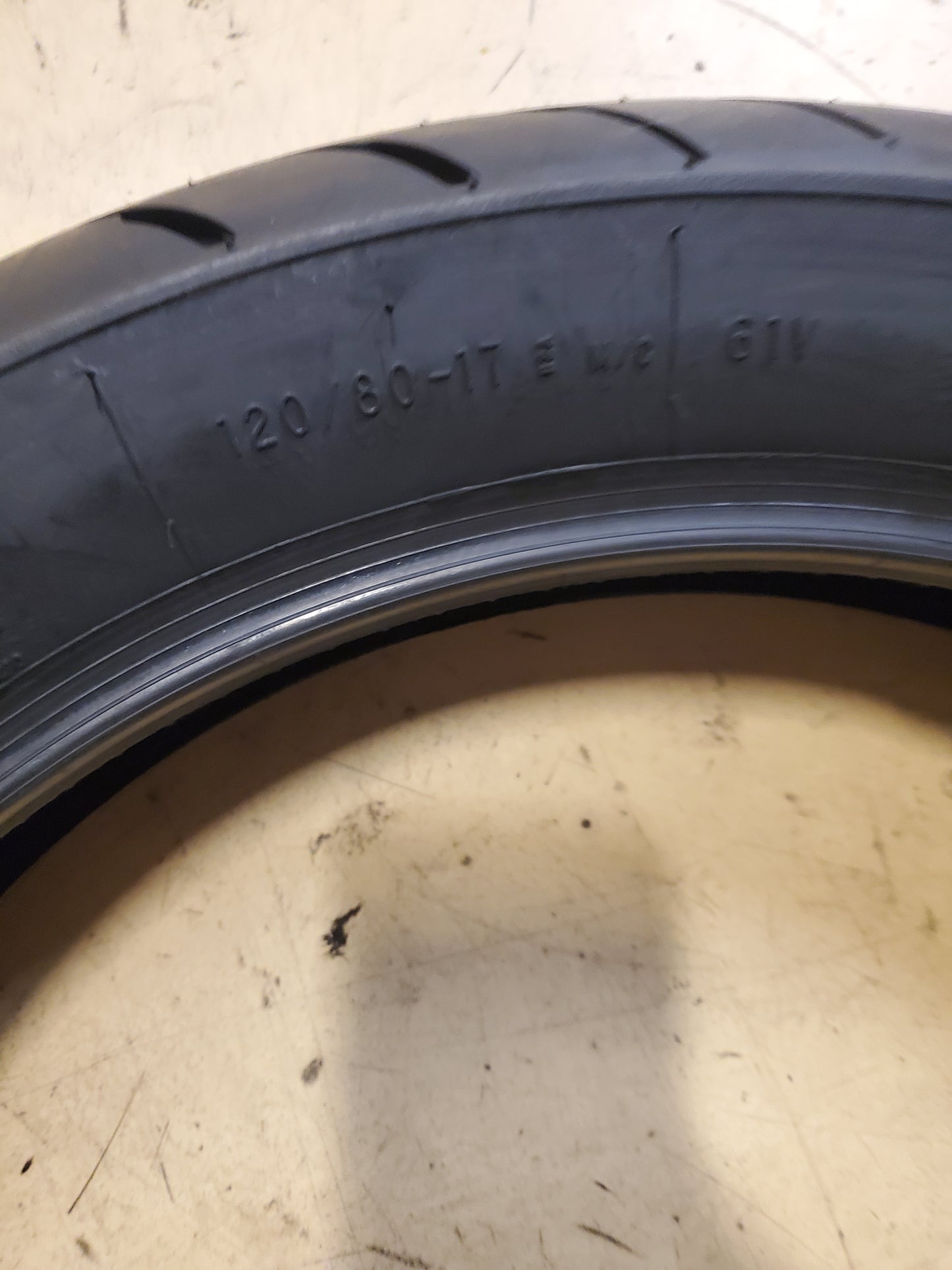 AVON ROADRIDER MKII BSW 120 80 17 61V FRONT MOTORCYCLE TIRE 638329