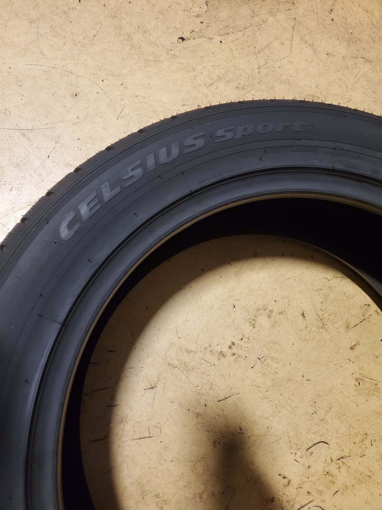 TOYO CELSIUS SPORT BSW P 235 55 20 102V ALL WEATHER TIRE 127780