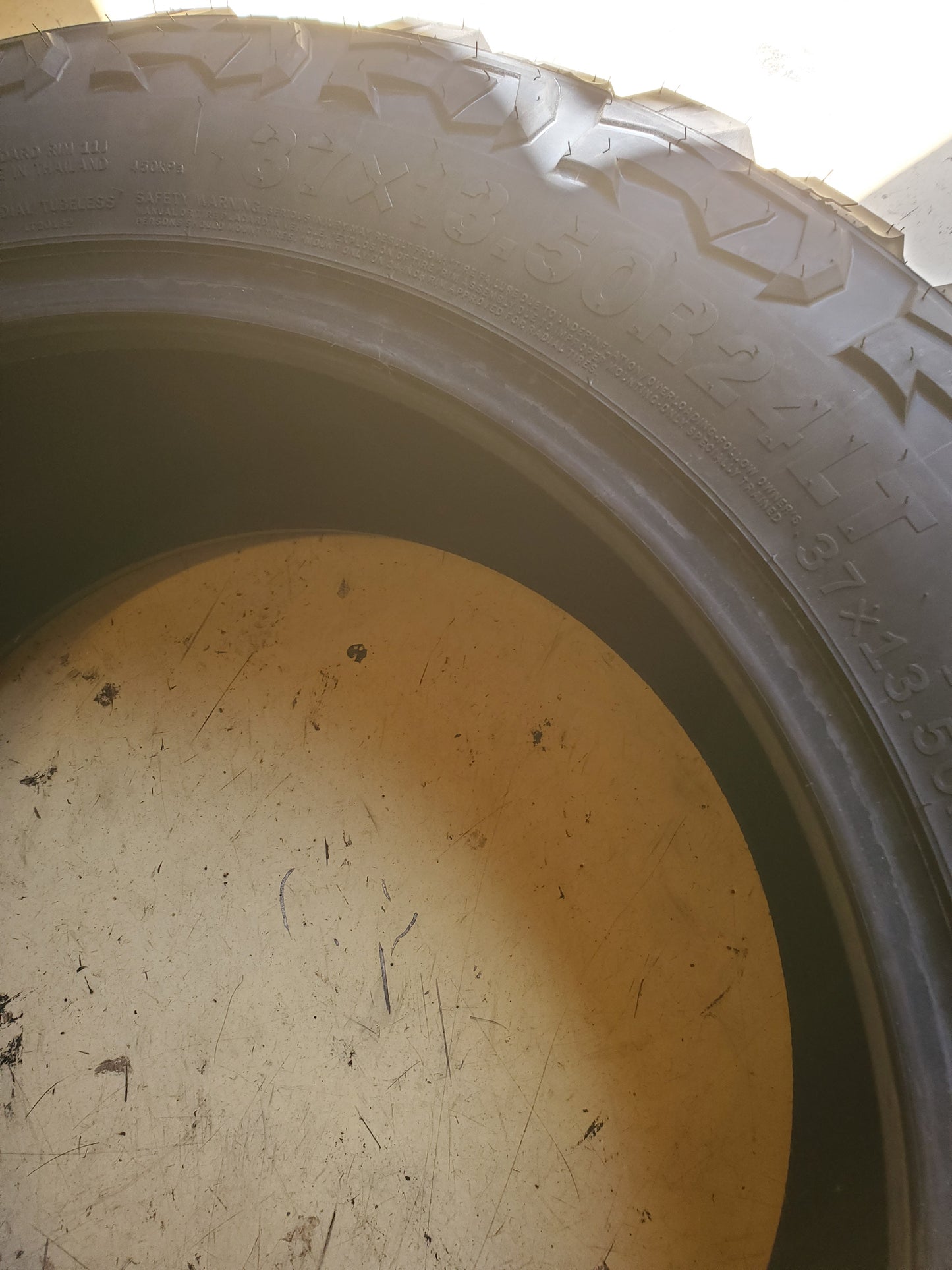 LINGLONG CROSSWIND M/T BSW LT 37 13.5 24 120Q 10PLY MUD TIRE 221022483