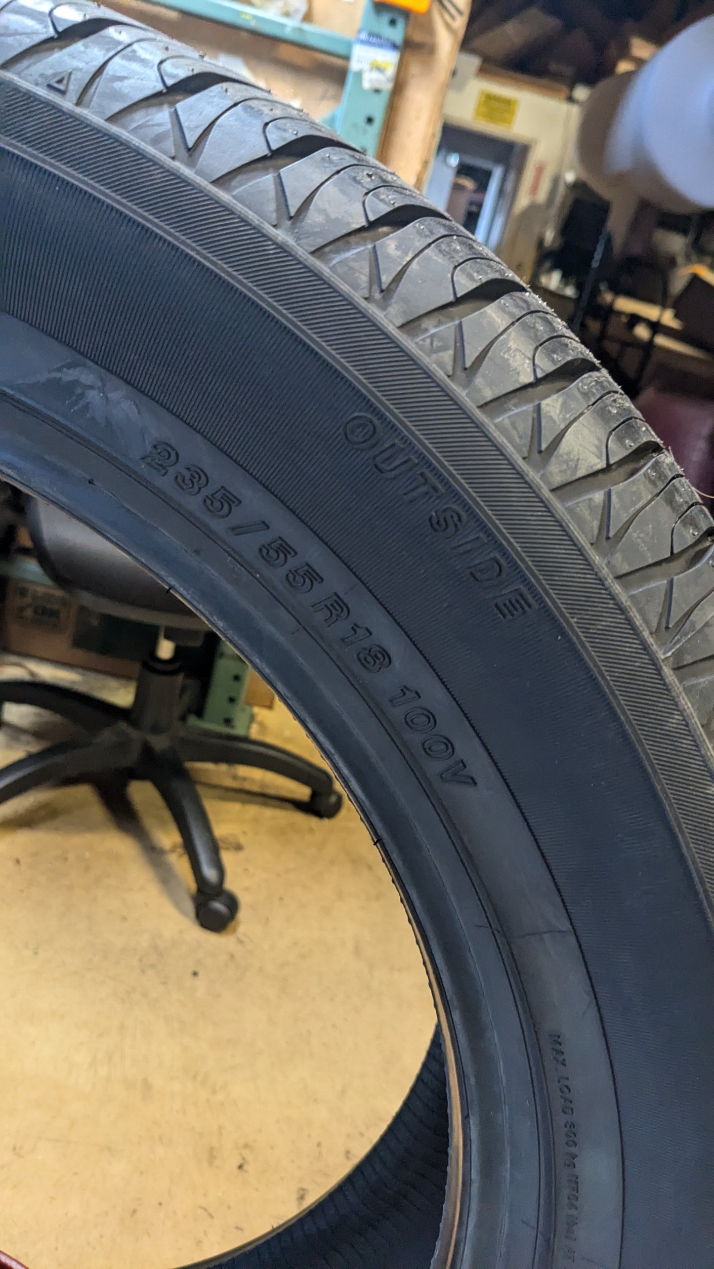 YOKOHAMA AVID ASCEND GT BSW P 235 55 18 100V SL ALL SEASON TIRE 110132739